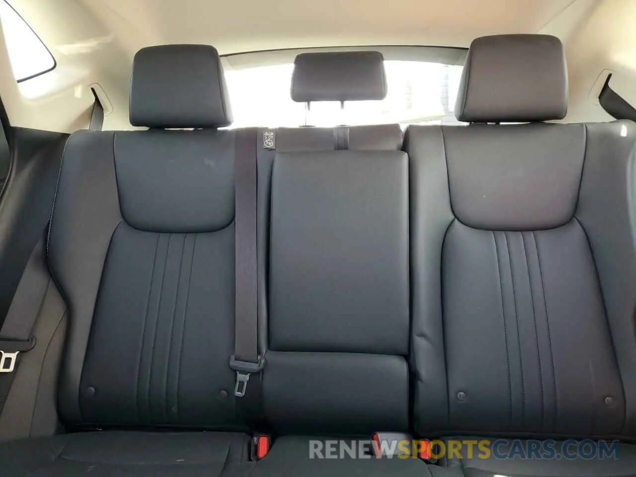 10 fotografías del automóvil dañado JTJAGCEZXR2015144 LEXUS NX 350 BAS 2024