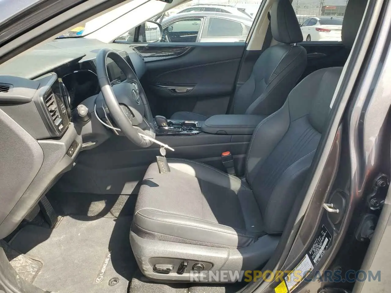 7 fotografías del automóvil dañado JTJAGCEZXR2015144 LEXUS NX 350 BAS 2024
