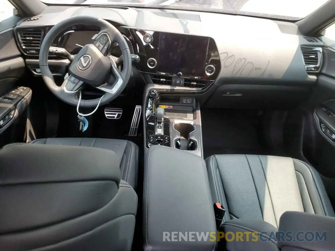 8 fotografías del automóvil dañado 2T2KGCEZ2RC050006 LEXUS NX 350 LUX 2024