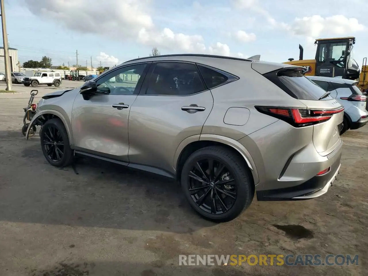 2 fotografías del automóvil dañado 2T2KGCEZ9RC047071 LEXUS NX 350 LUX 2024