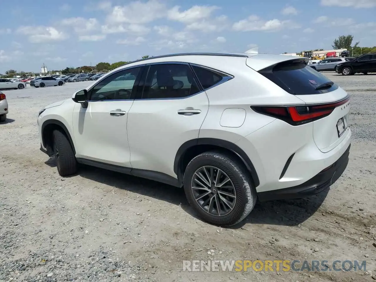 2 fotografías del automóvil dañado JTJGGCEZ8R2011040 LEXUS NX 350 PRE 2024