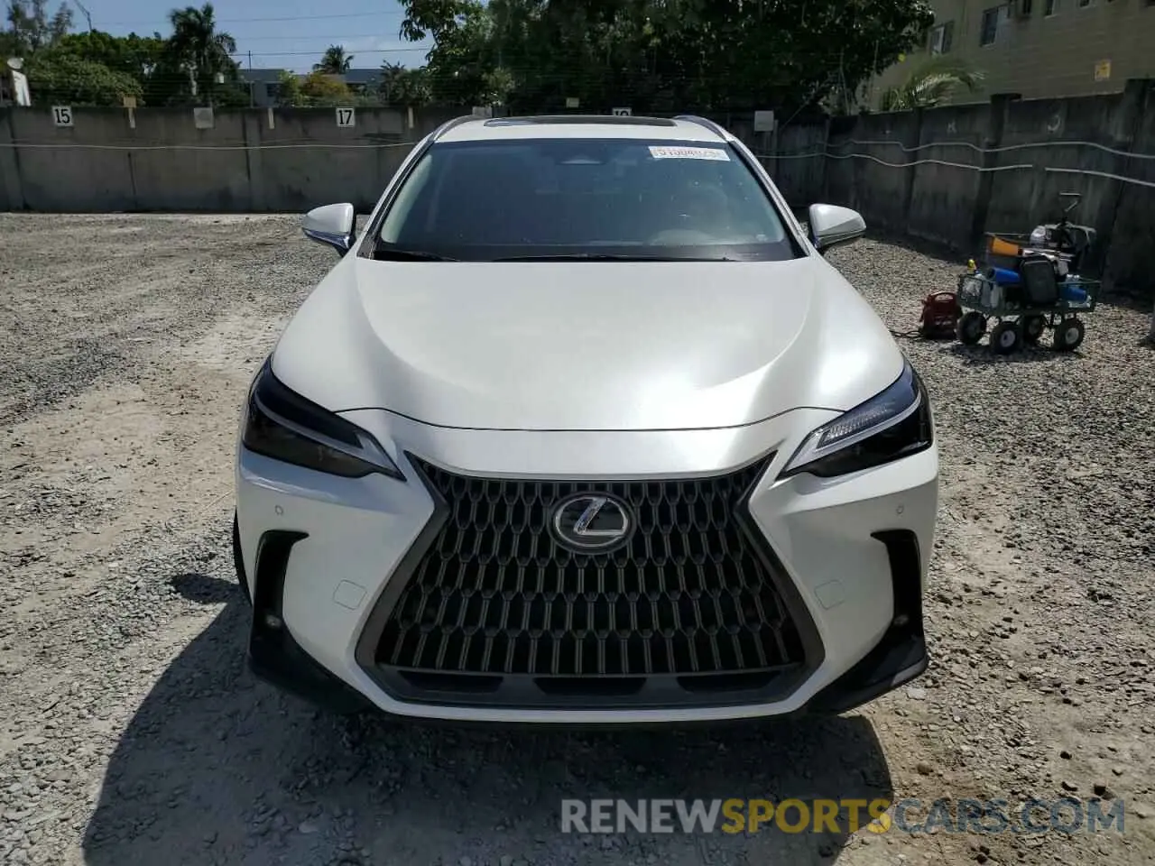 5 fotografías del automóvil dañado JTJGGCEZ8R2011040 LEXUS NX 350 PRE 2024