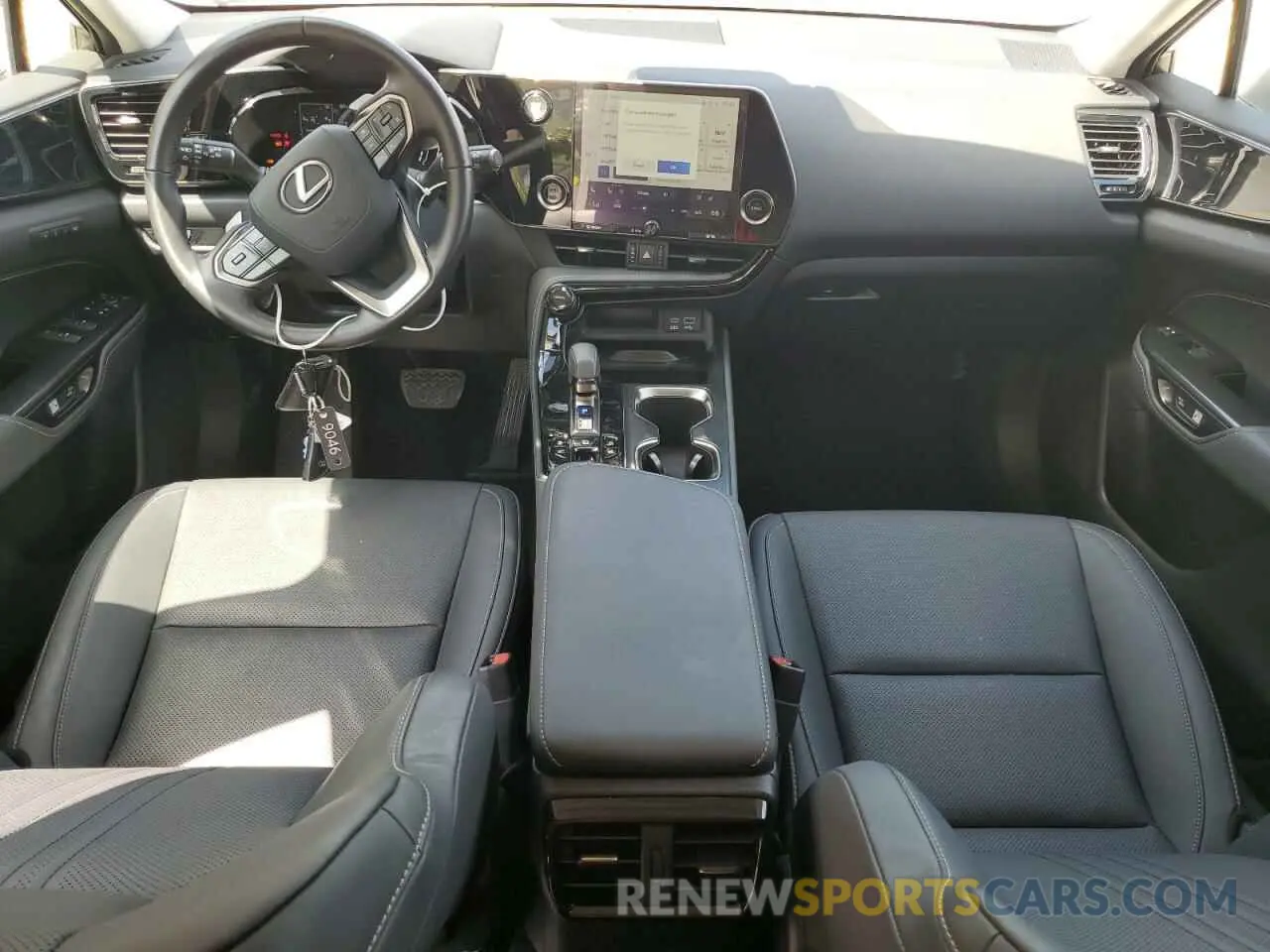 8 fotografías del automóvil dañado JTJGGCEZ8R2011040 LEXUS NX 350 PRE 2024