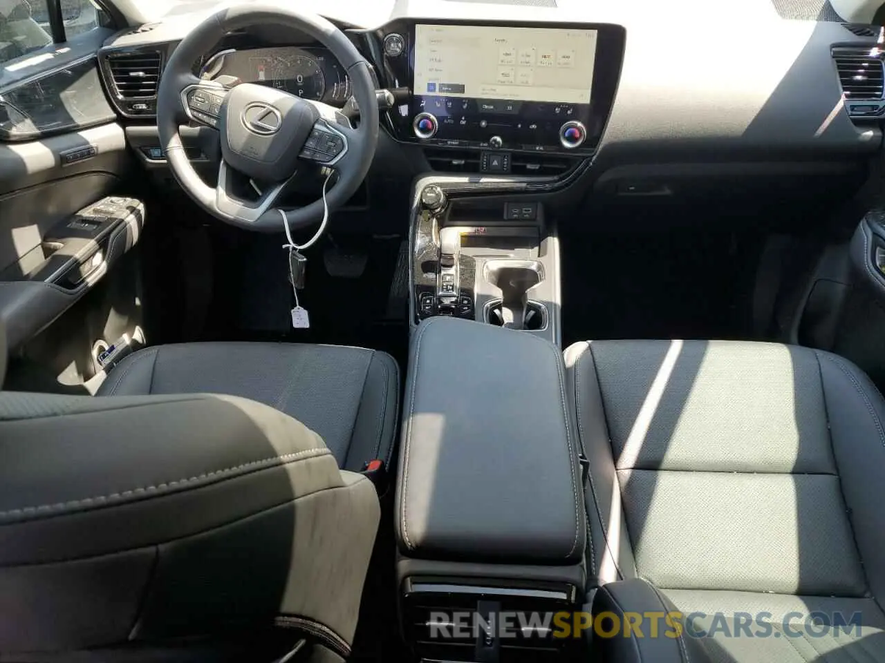 8 fotografías del automóvil dañado 2T2GGCEZ1SC073837 LEXUS NX 350 PRE 2025