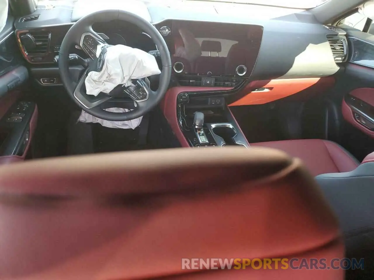 8 fotografías del automóvil dañado JTJGGCEZ9S5010385 LEXUS NX 350 PRE 2025