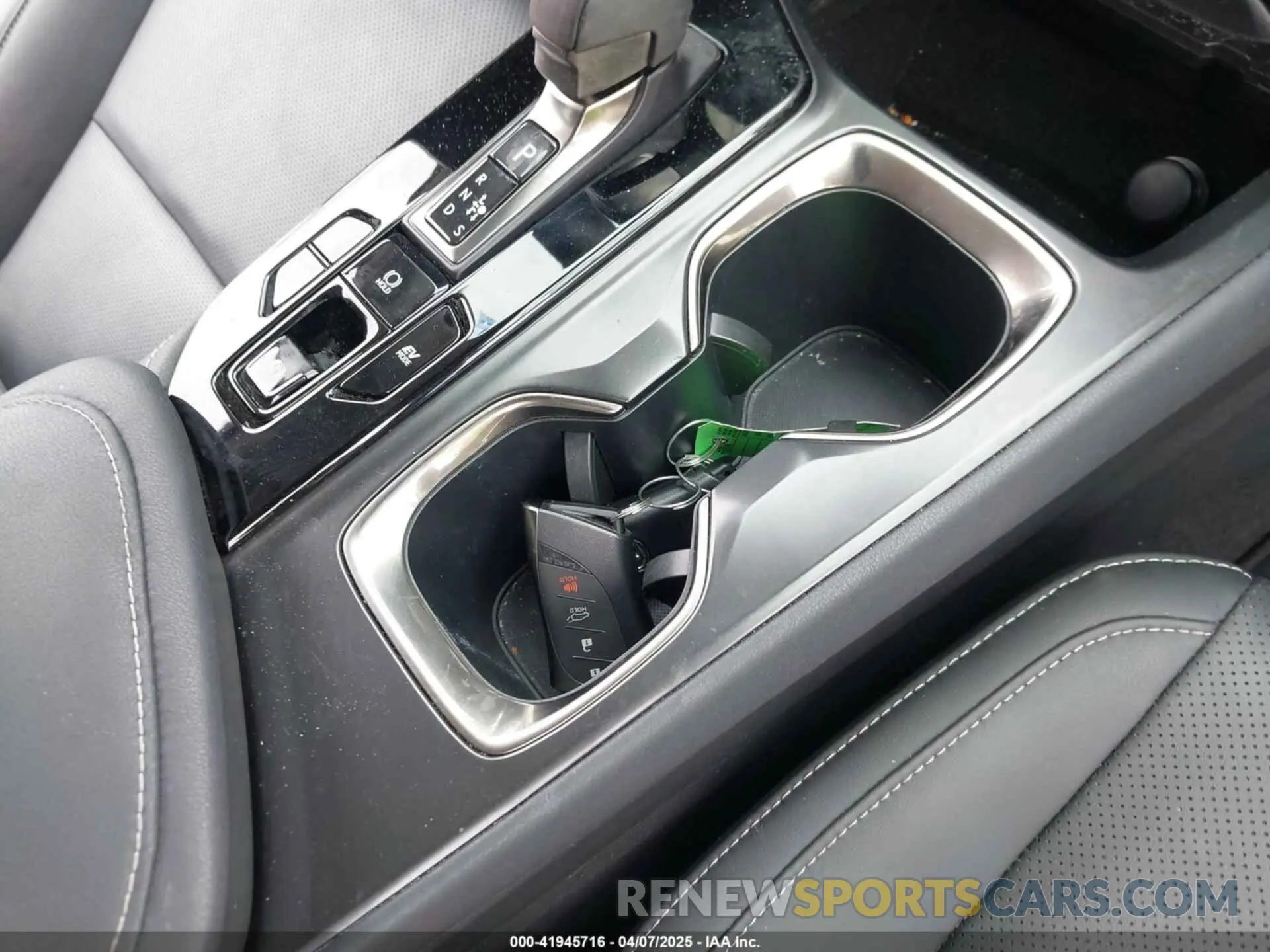 11 fotografías del automóvil dañado 2T2AKCEZ1NC001321 LEXUS NX 350H 2022