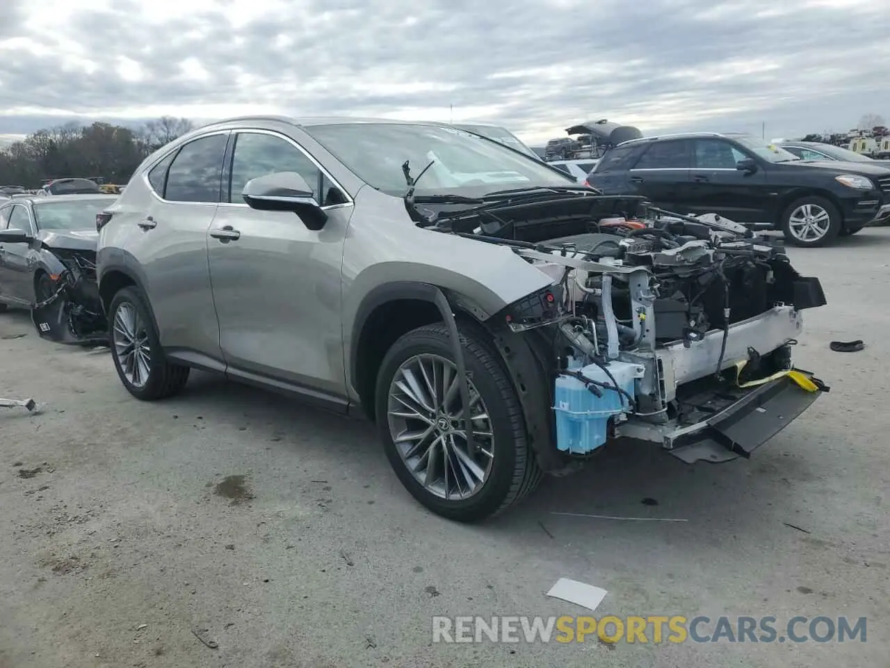 4 fotografías del automóvil dañado 2T2GKCEZ1NC007467 LEXUS NX 350H 2022