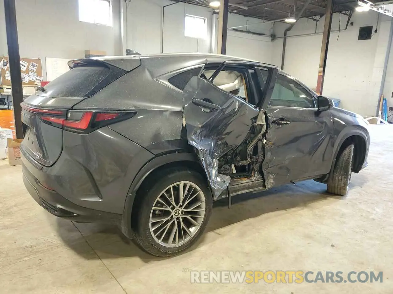 3 fotografías del automóvil dañado 2T2GKCEZ7NC002239 LEXUS NX 350H 2022