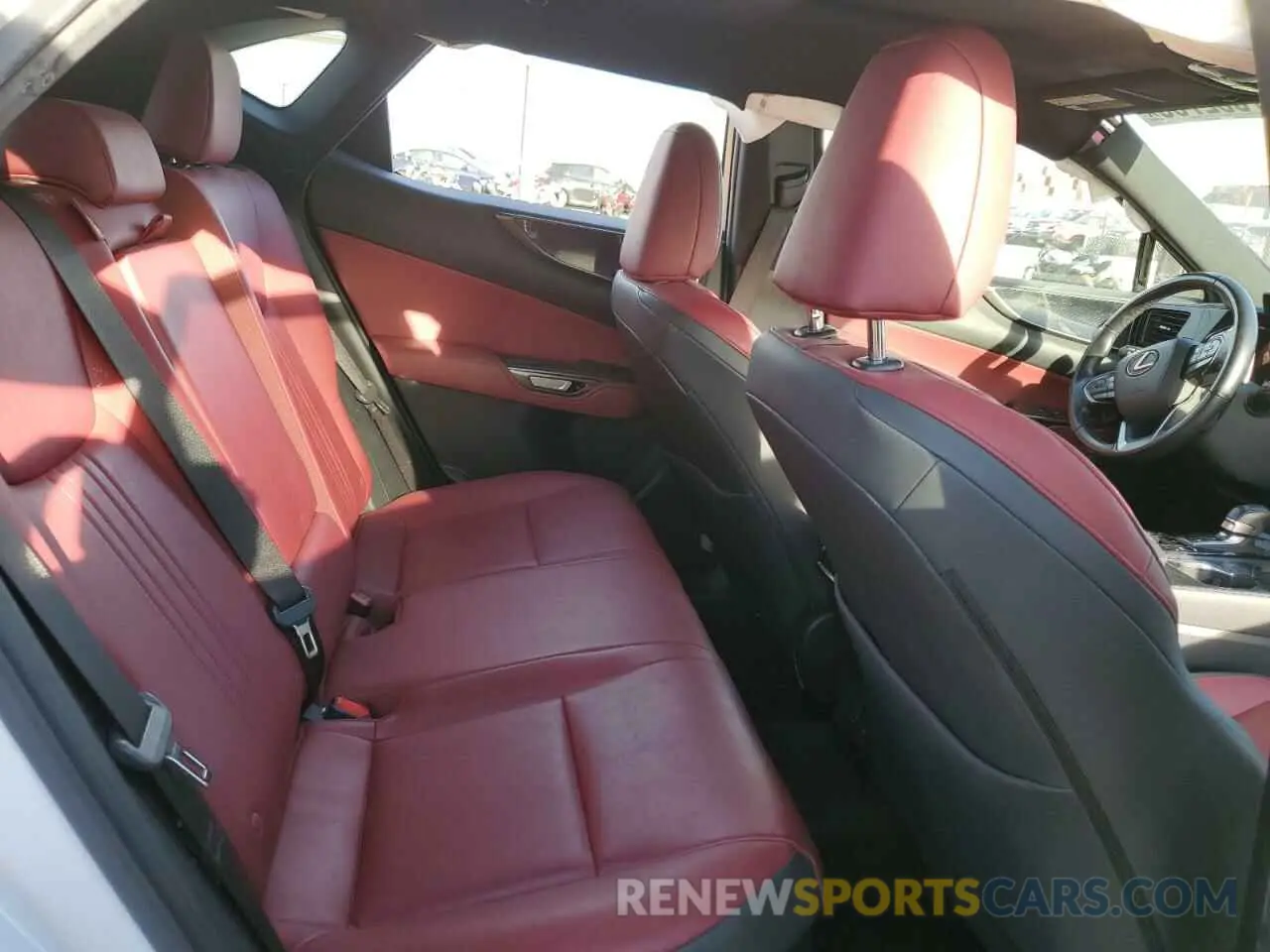 12 fotografías del automóvil dañado JTJAKCEZ0N2000242 LEXUS NX 350H 2022
