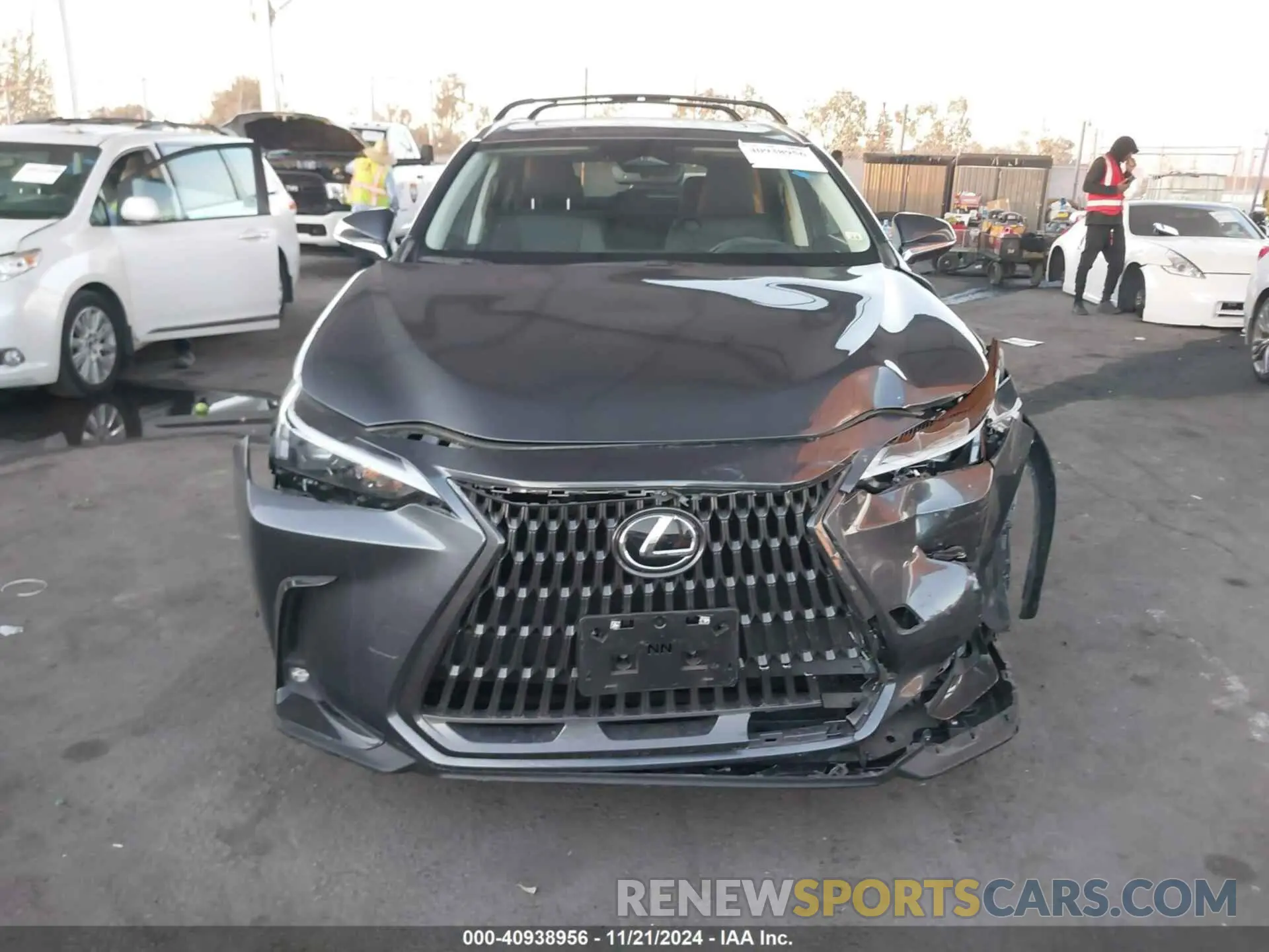 12 fotografías del automóvil dañado JTJAKCEZ1N2009970 LEXUS NX 350H 2022