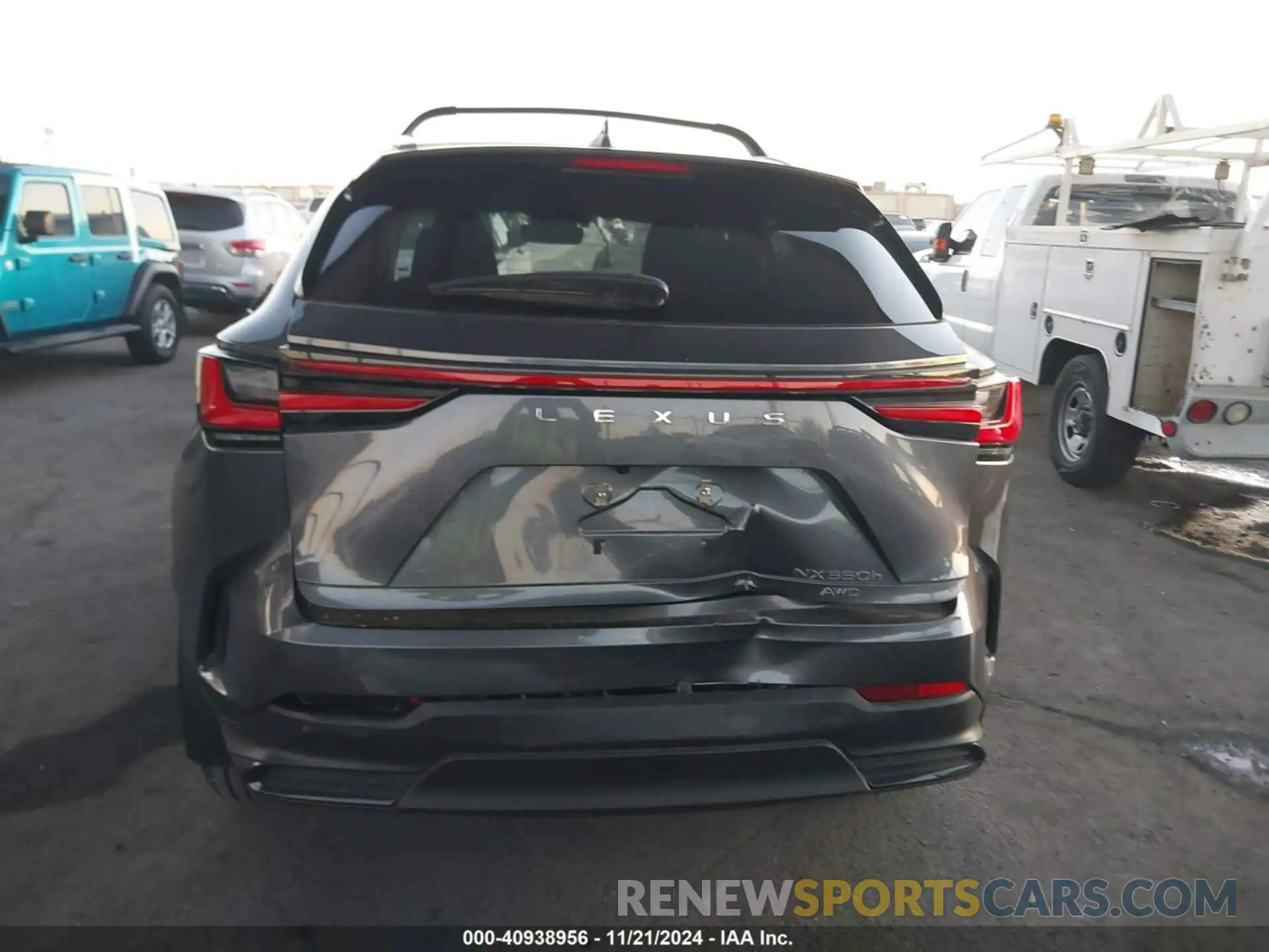 16 fotografías del automóvil dañado JTJAKCEZ1N2009970 LEXUS NX 350H 2022
