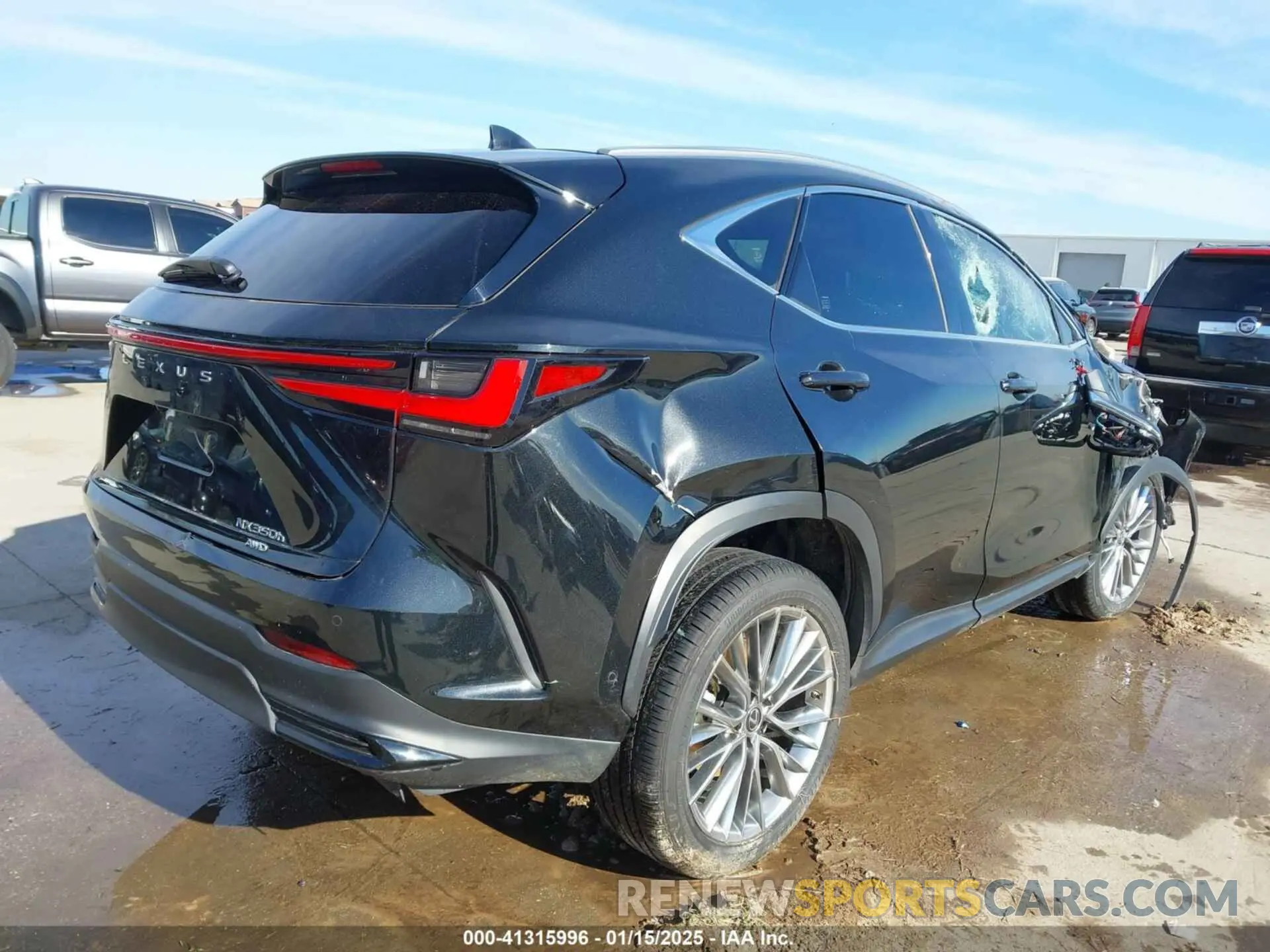 4 fotografías del automóvil dañado JTJHKCEZ6N2005122 LEXUS NX 350H 2022