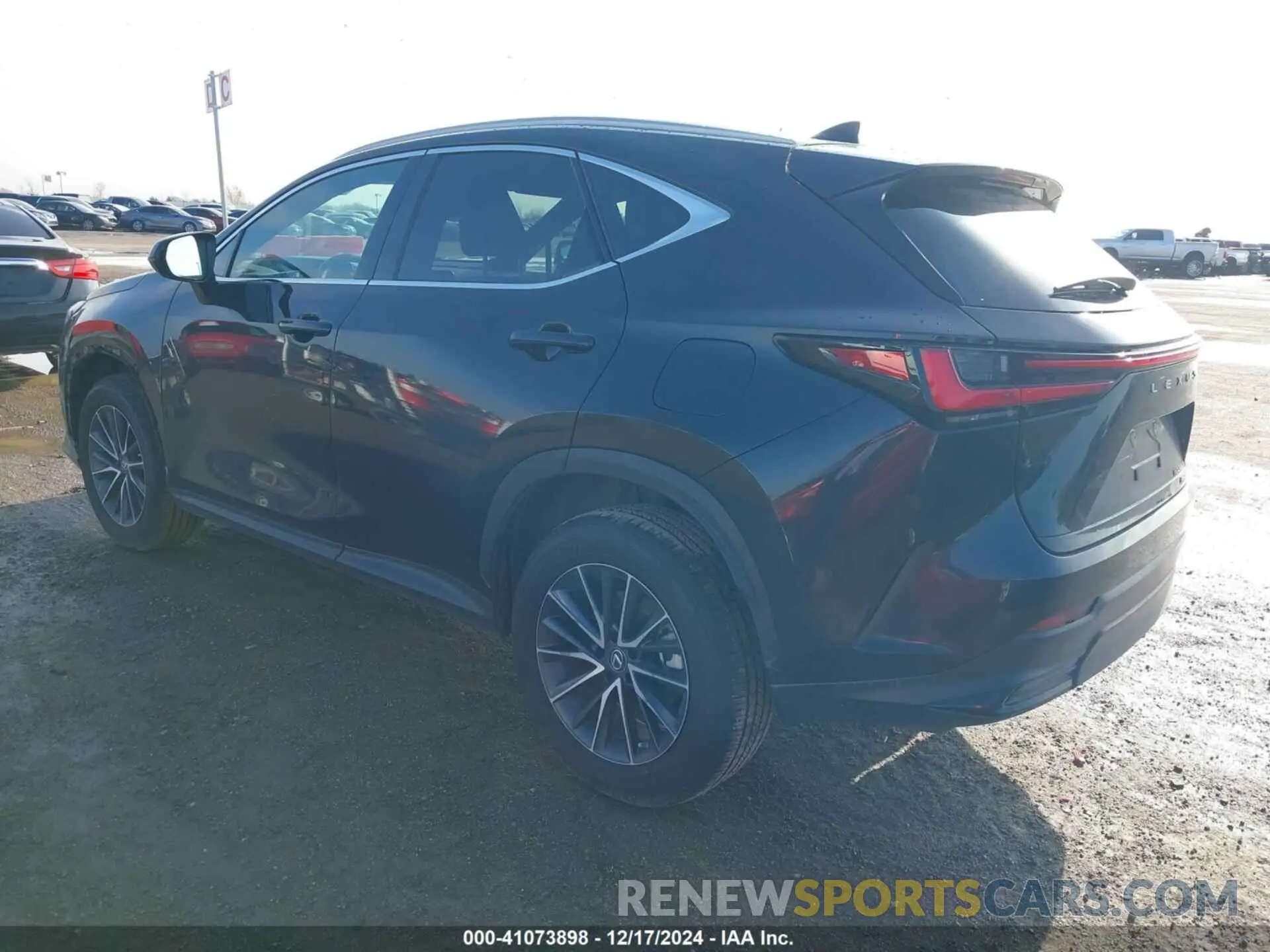 3 fotografías del automóvil dañado 2T2AKCEZ4PC010808 LEXUS NX 350H 2023