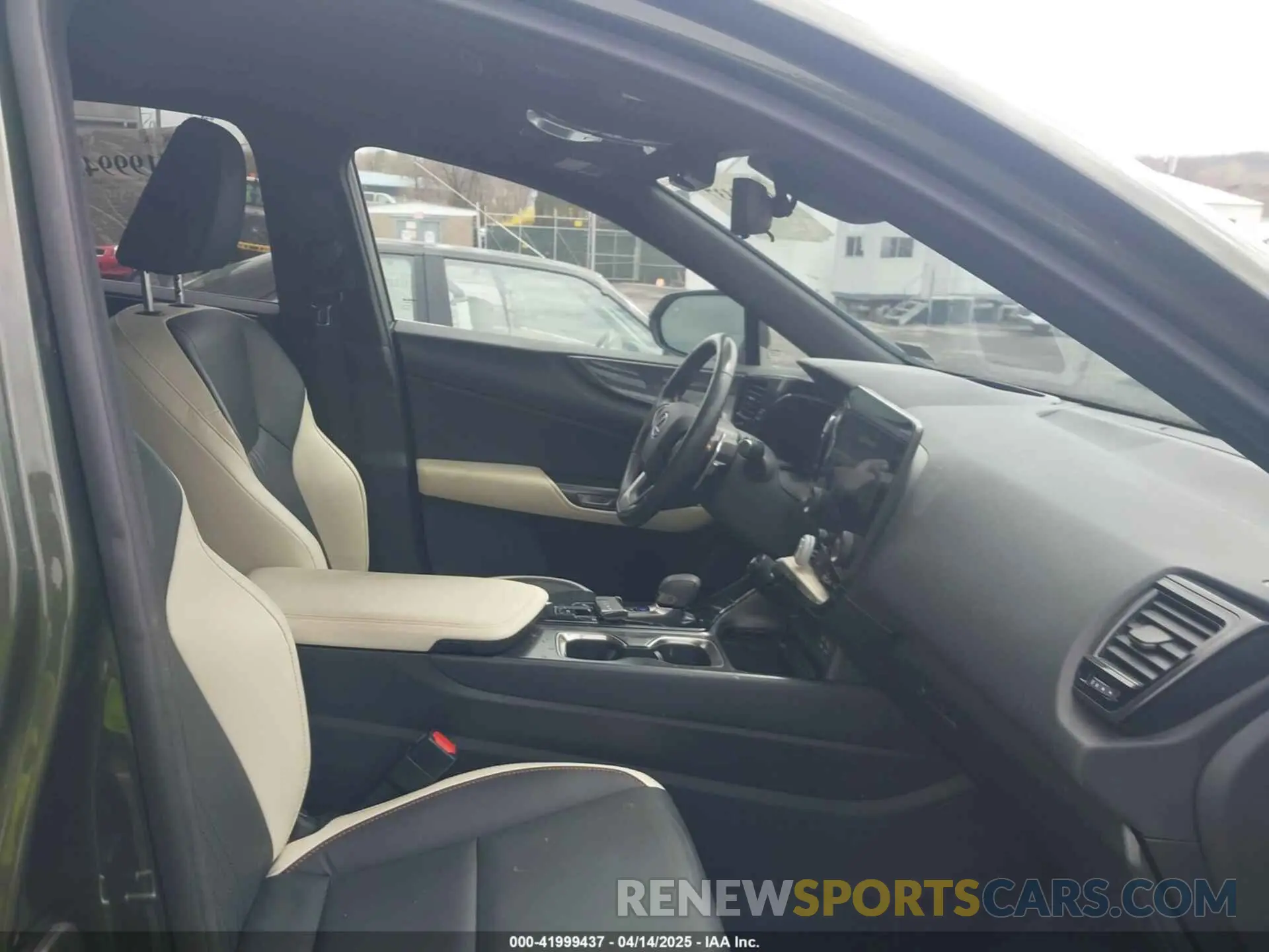 5 fotografías del automóvil dañado 2T2GKCEZ5PC014862 LEXUS NX 350H 2023