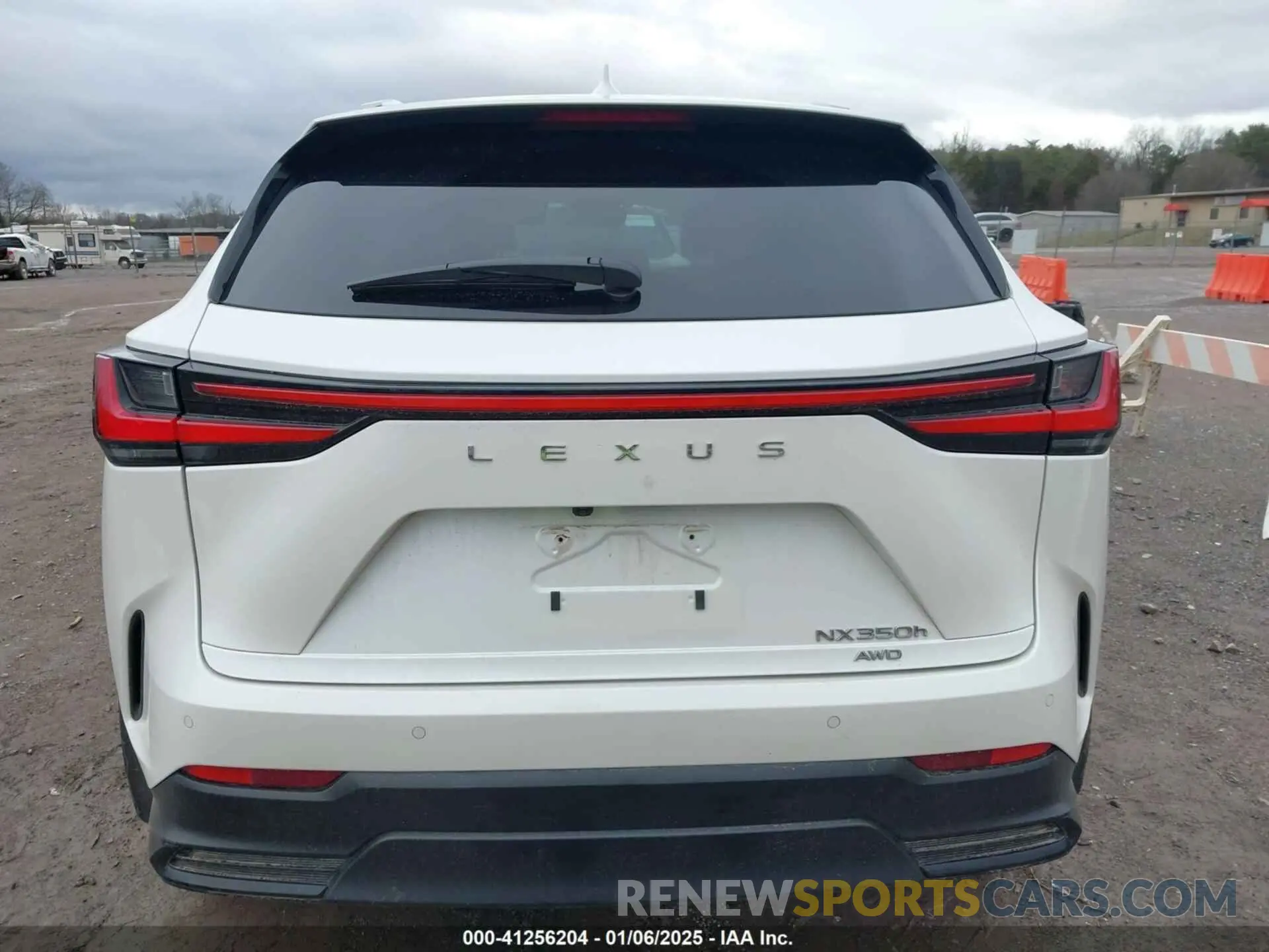 17 fotografías del automóvil dañado 2T2GKCEZ7PC010909 LEXUS NX 350H 2023