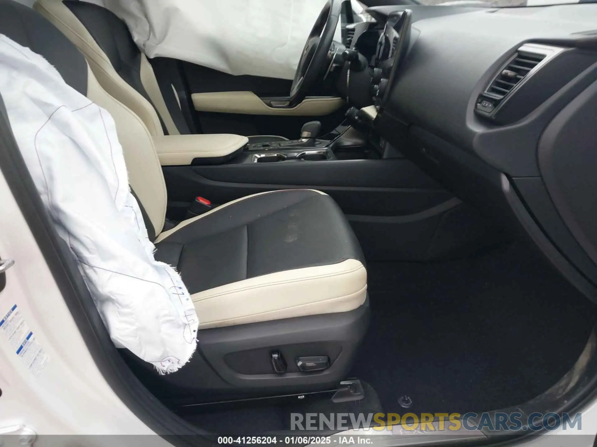 5 fotografías del automóvil dañado 2T2GKCEZ7PC010909 LEXUS NX 350H 2023