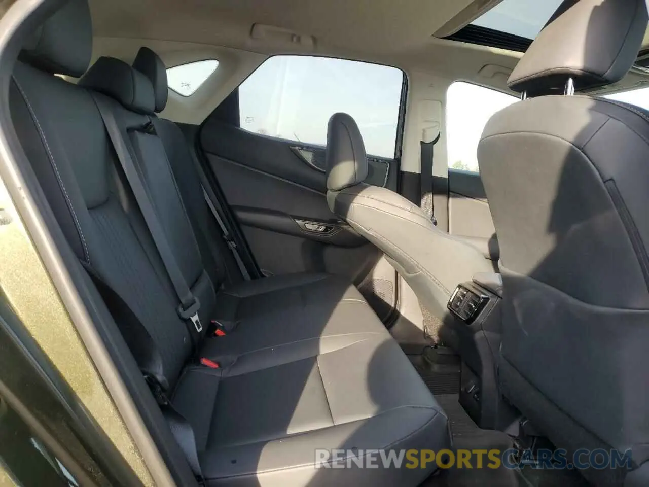 11 fotografías del automóvil dañado 2T2GKCEZ7PC015088 LEXUS NX 350H 2023