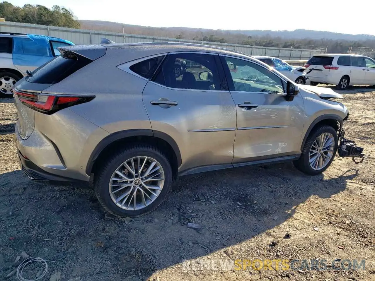 3 fotografías del automóvil dañado 2T2HKCEZ5PC013411 LEXUS NX 350H 2023