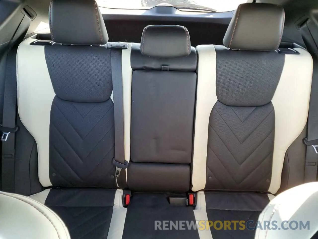 10 fotografías del automóvil dañado 2T2HKCEZ5PC014073 LEXUS NX 350H 2023
