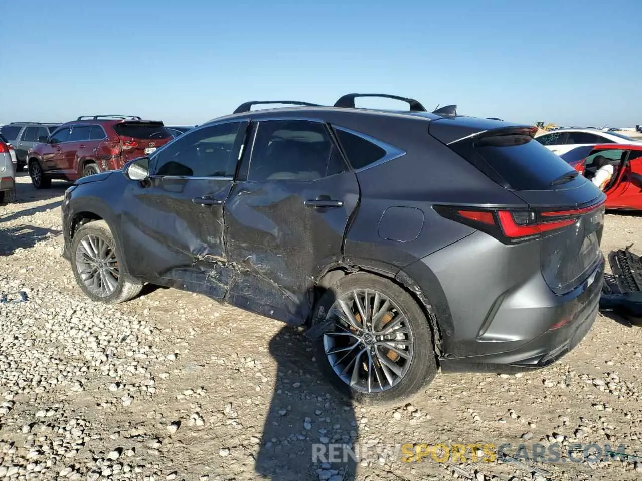 2 fotografías del automóvil dañado 2T2HKCEZ5PC014073 LEXUS NX 350H 2023