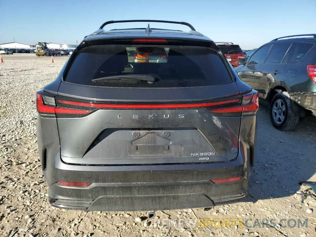 6 fotografías del automóvil dañado 2T2HKCEZ5PC014073 LEXUS NX 350H 2023