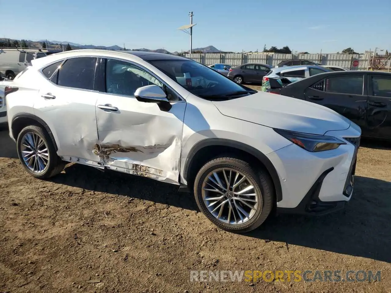 4 fotografías del automóvil dañado JTJHKCEZ1P5008530 LEXUS NX 350H 2023