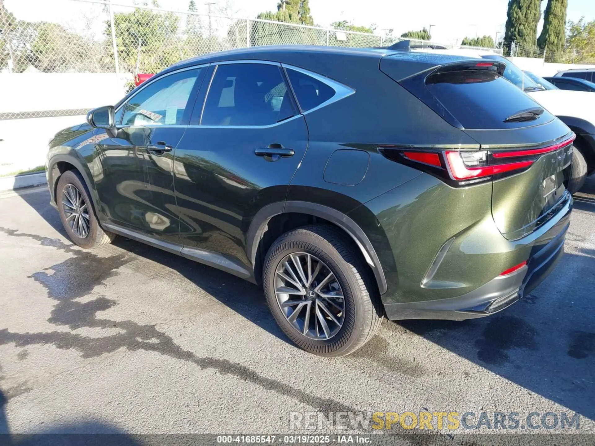 3 fotografías del automóvil dañado 2T2AKCEZ0RC016639 LEXUS NX 350H 2024