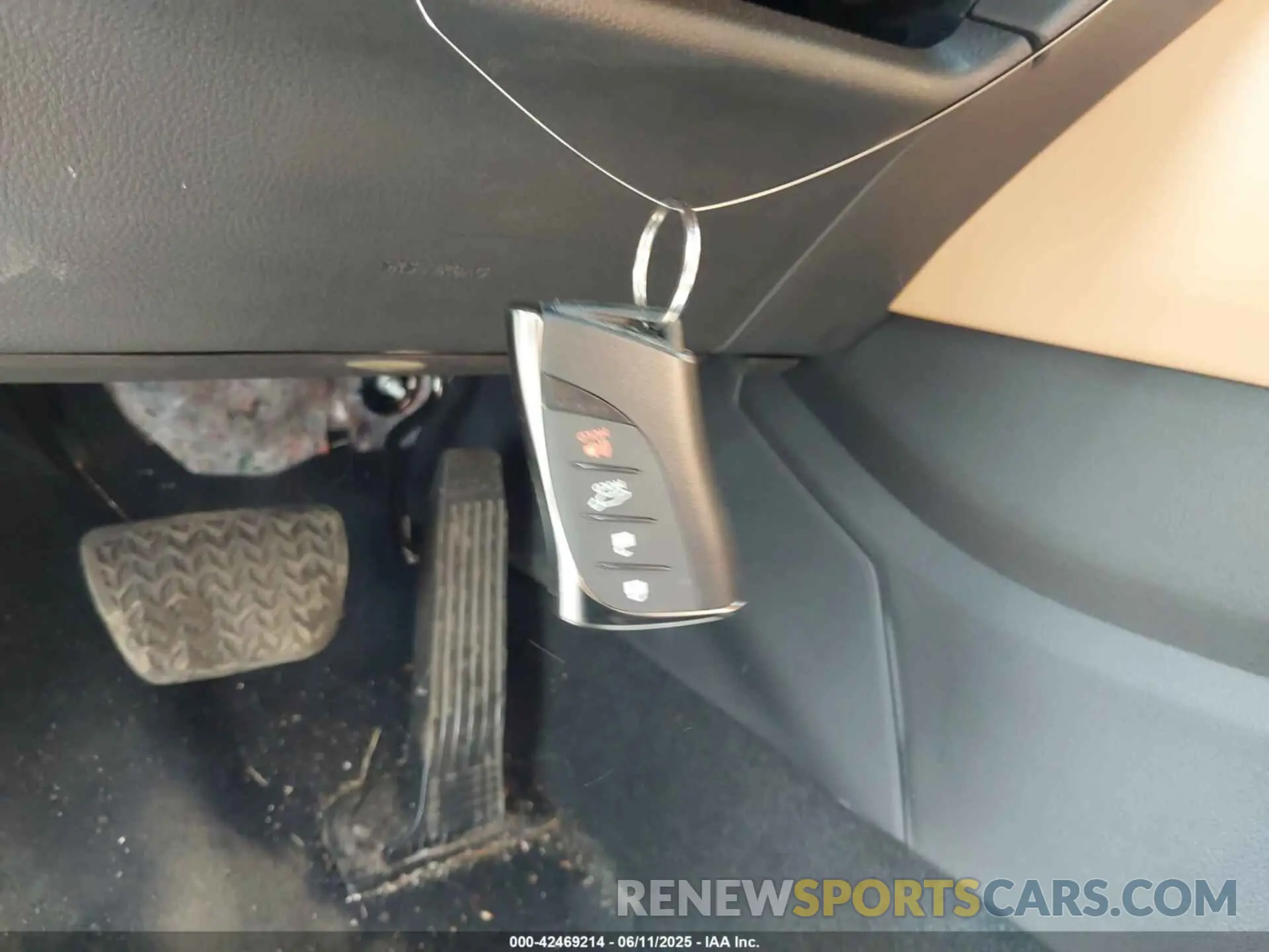 11 fotografías del automóvil dañado 2T2GKCEZ2RC020010 LEXUS NX 350H 2024