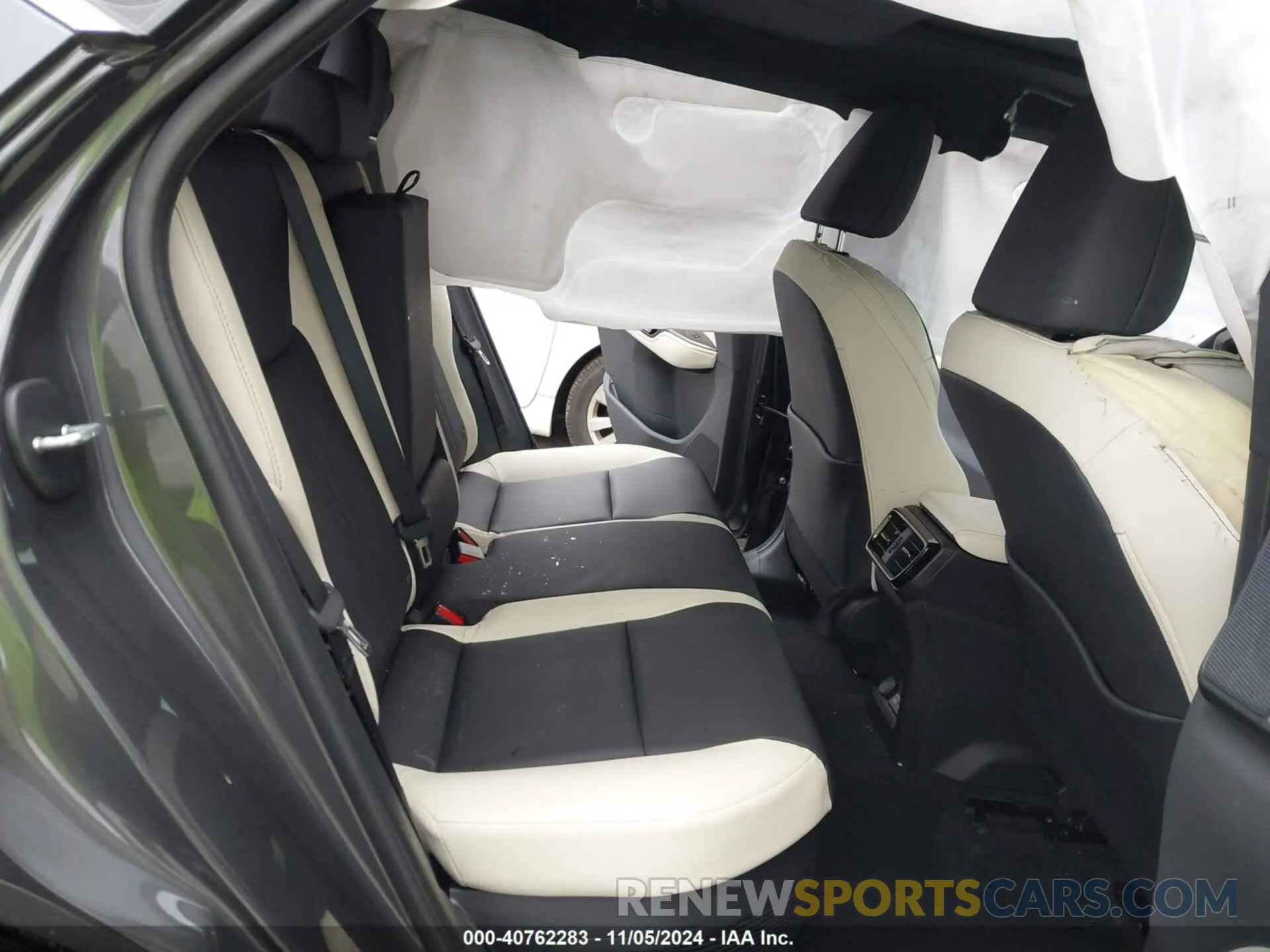 8 fotografías del automóvil dañado 2T2GKCEZXRC024645 LEXUS NX 350H 2024