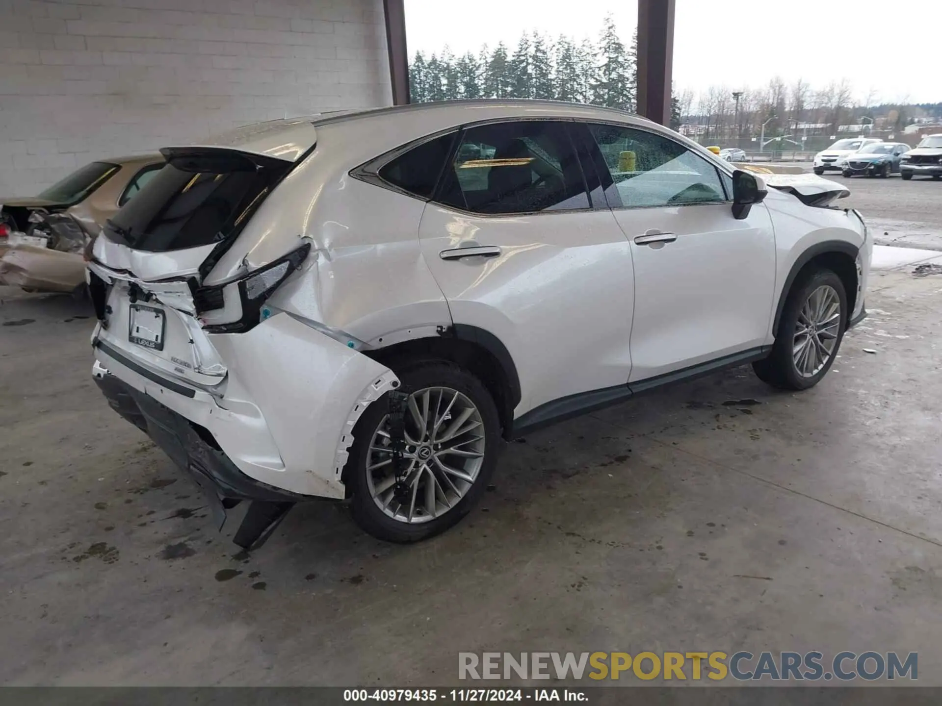4 fotografías del automóvil dañado 2T2HKCEZ0RC025565 LEXUS NX 350H 2024