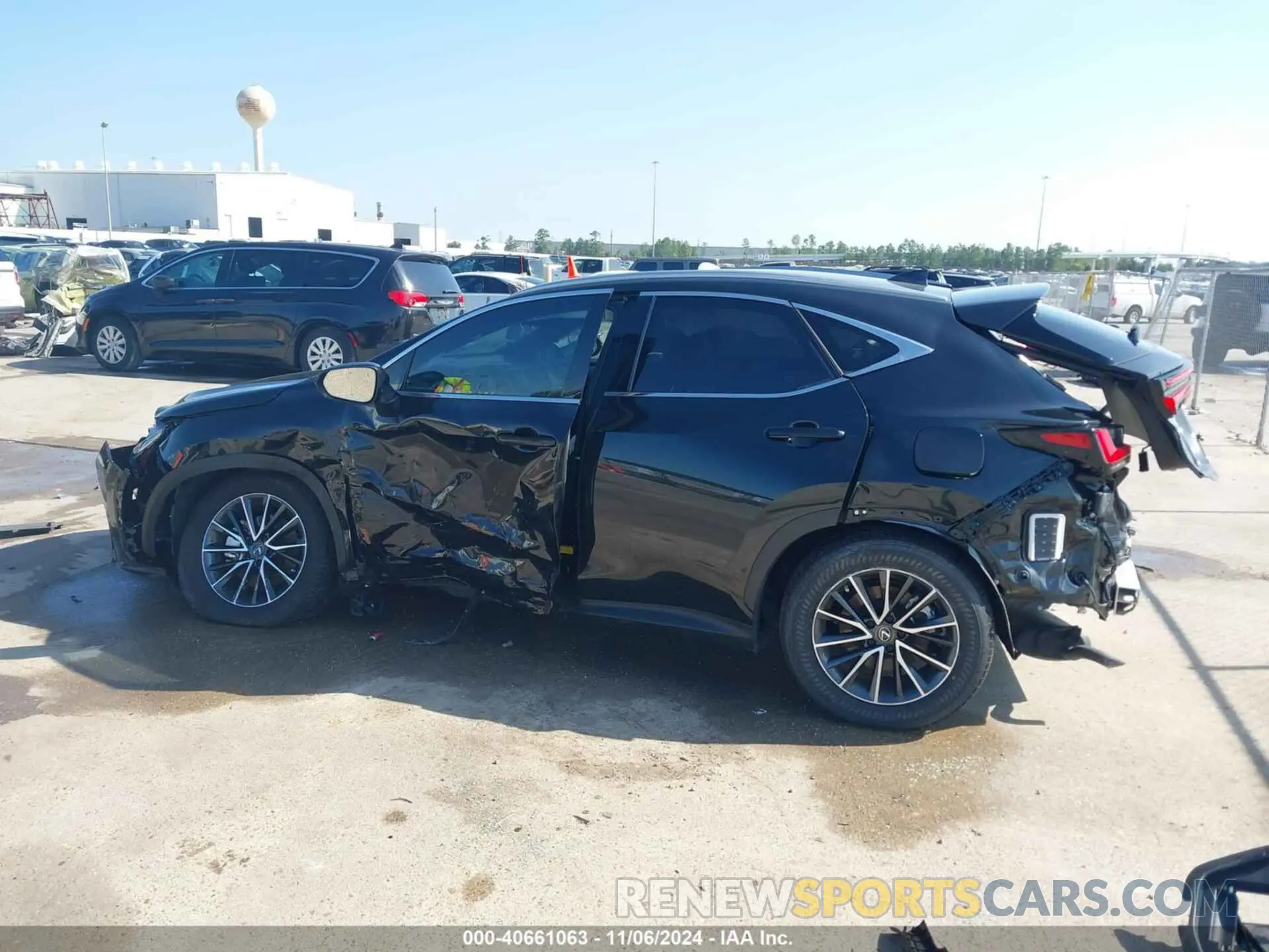 14 fotografías del automóvil dañado JTJAKCEZ5R2023862 LEXUS NX 350H 2024