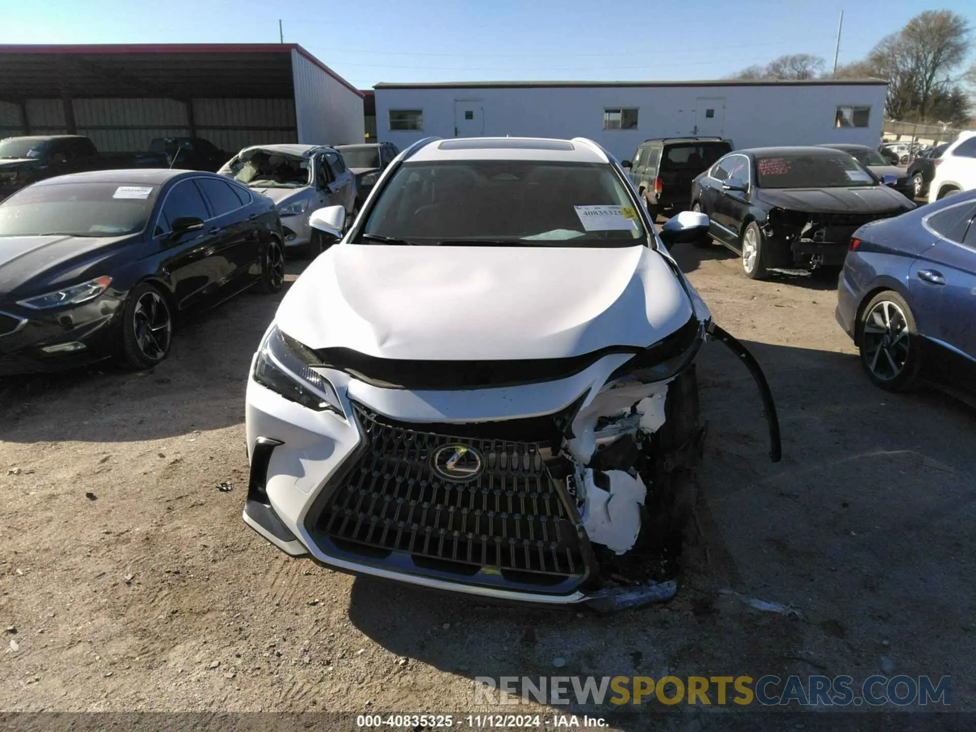 12 fotografías del automóvil dañado JTJAKCEZ7R5018242 LEXUS NX 350H 2024