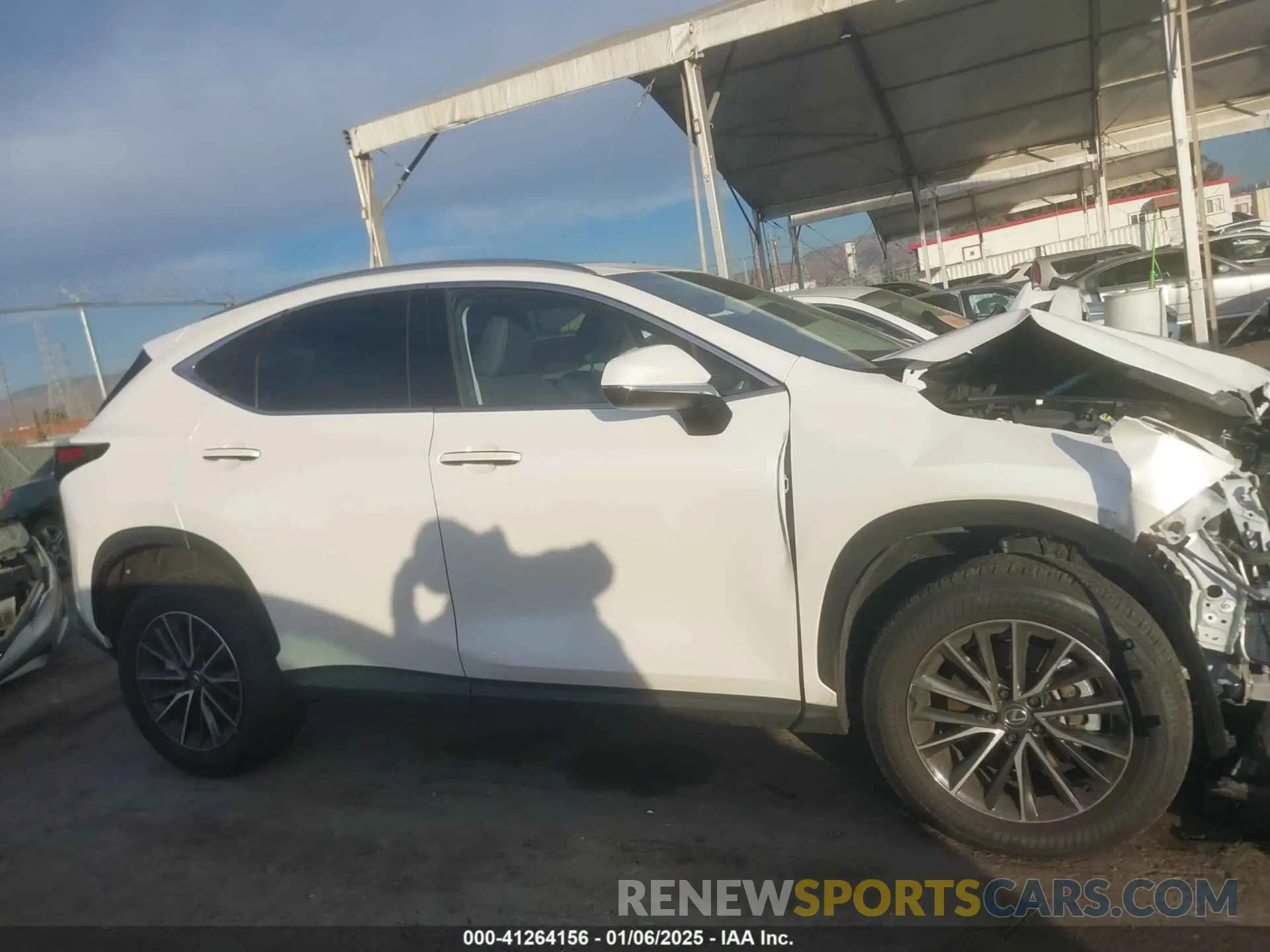 13 fotografías del automóvil dañado JTJAKCEZ9R2024528 LEXUS NX 350H 2024
