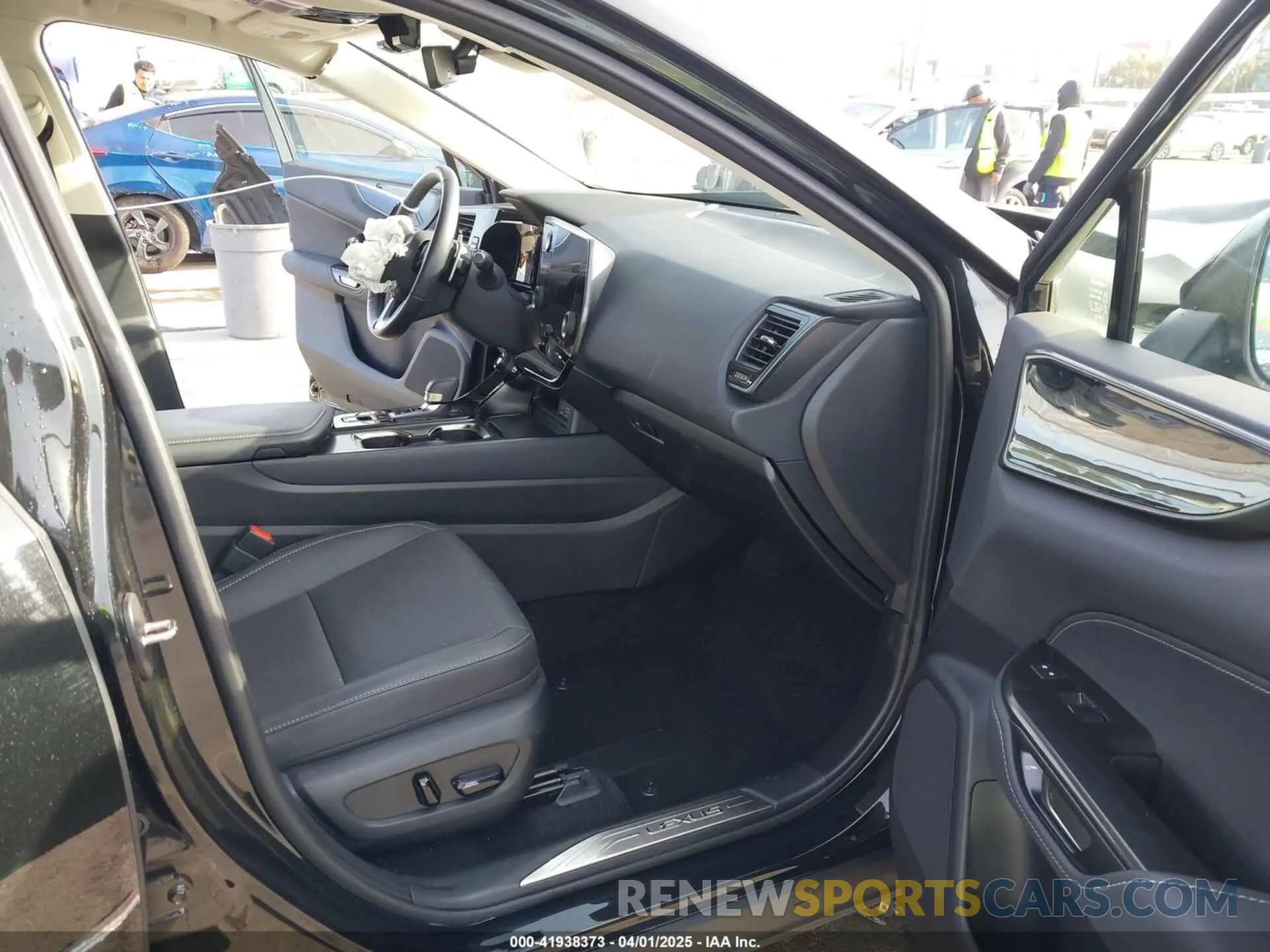 5 fotografías del automóvil dañado JTJGKCEZ3R2034112 LEXUS NX 350H 2024