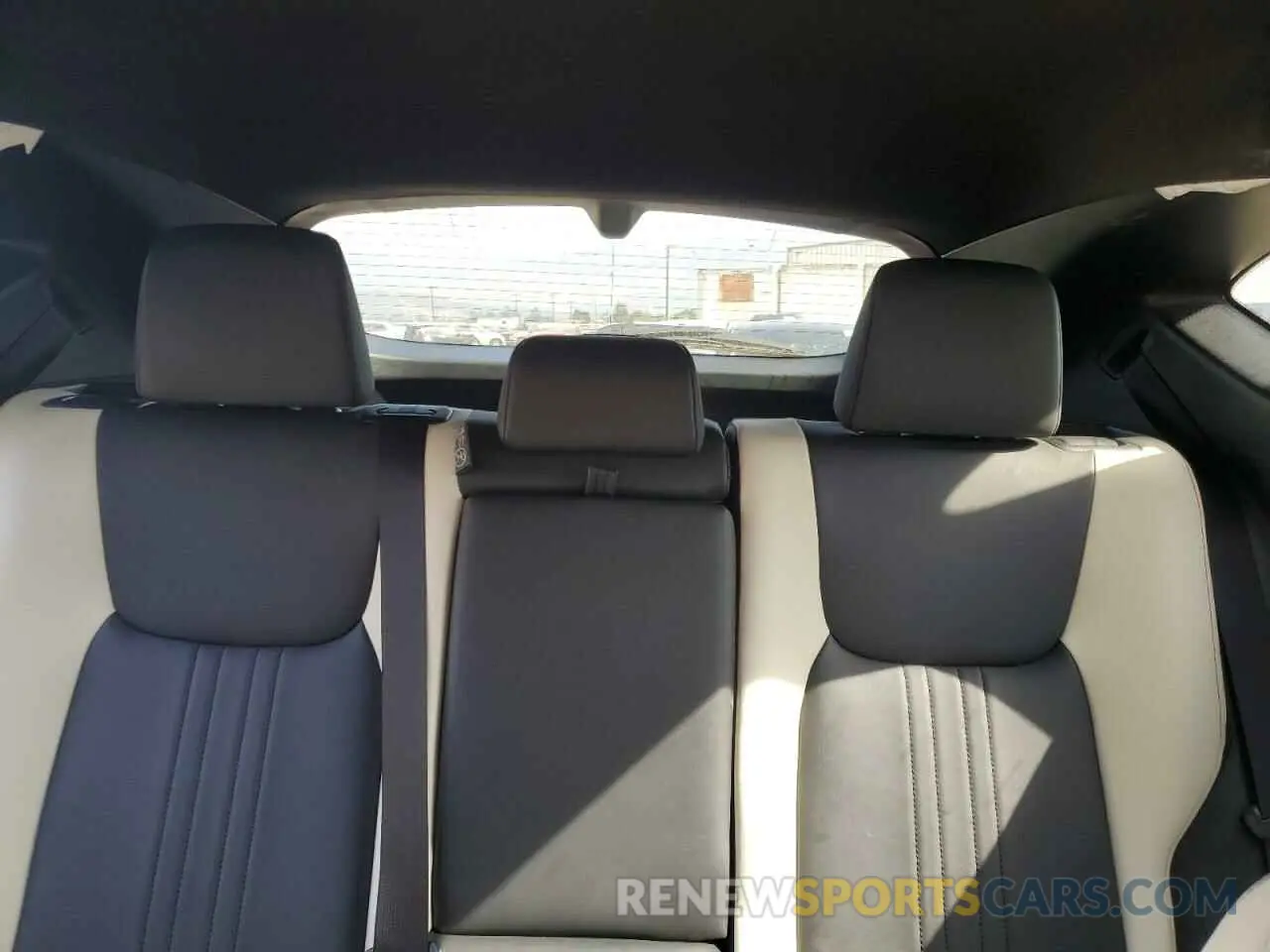 10 fotografías del automóvil dañado JTJGKCEZ6R2024626 LEXUS NX 350H 2024