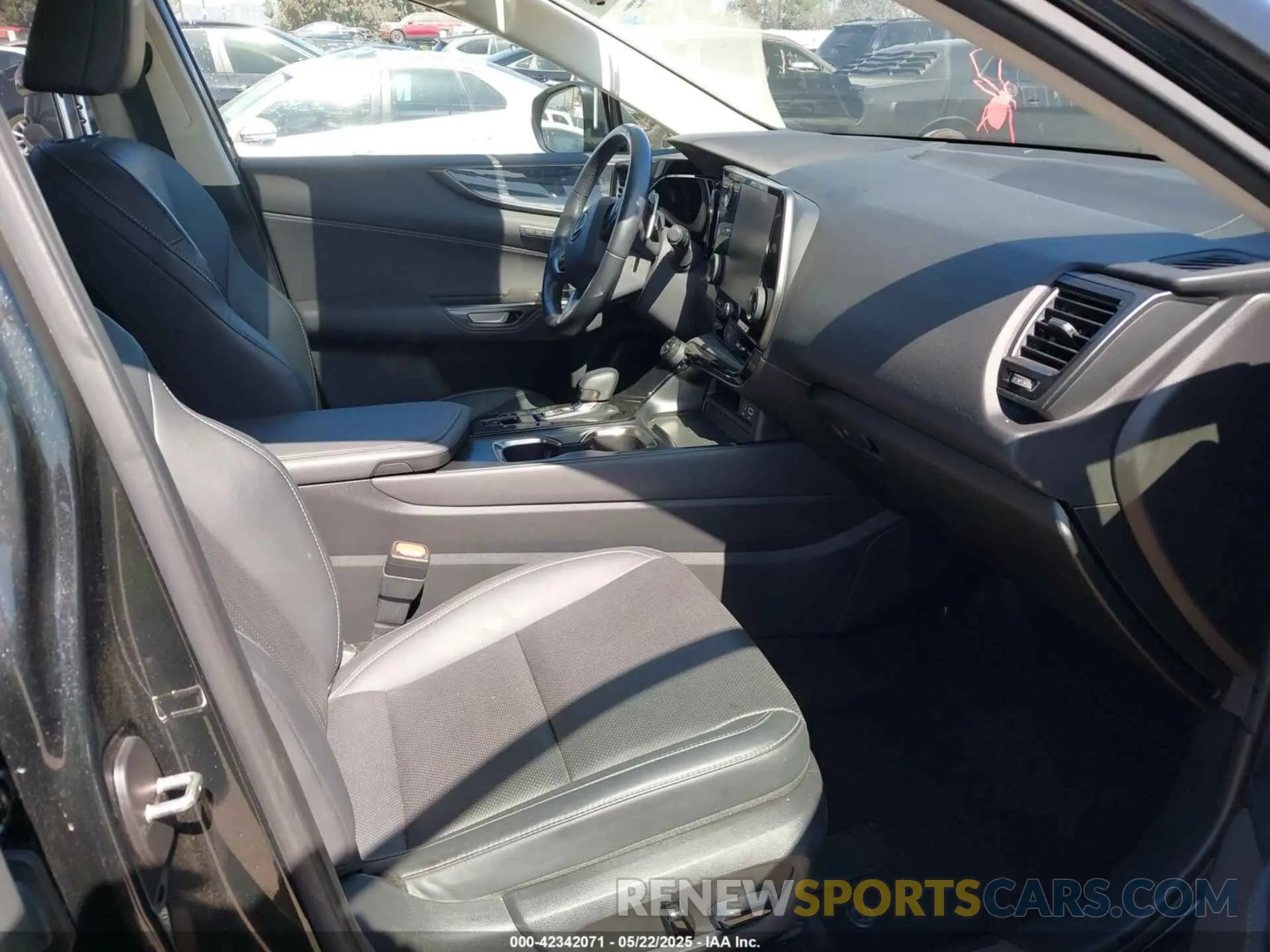 5 fotografías del automóvil dañado JTJGKCEZ6R2033231 LEXUS NX 350H 2024
