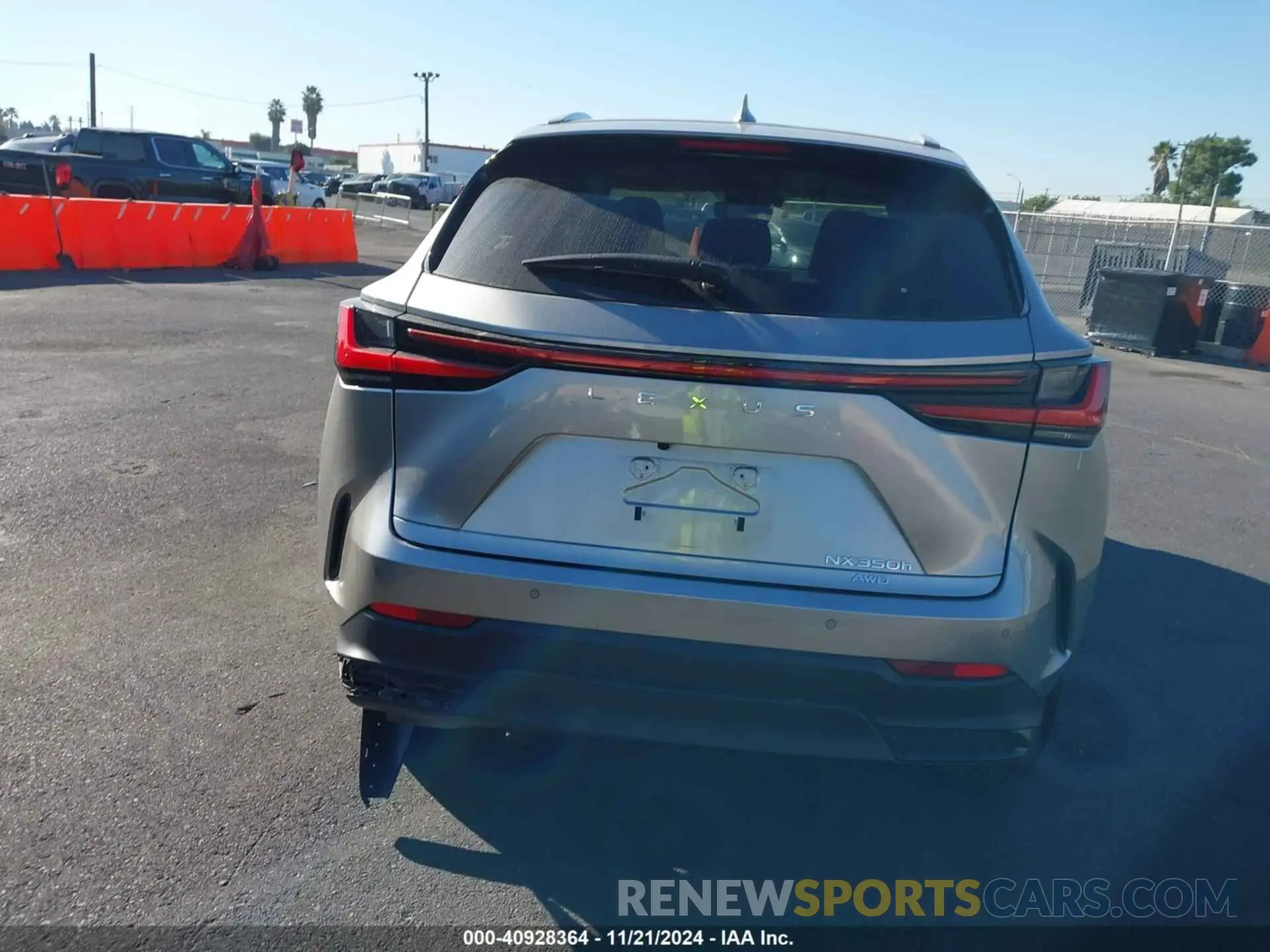 17 fotografías del automóvil dañado JTJGKCEZ6R5013284 LEXUS NX 350H 2024