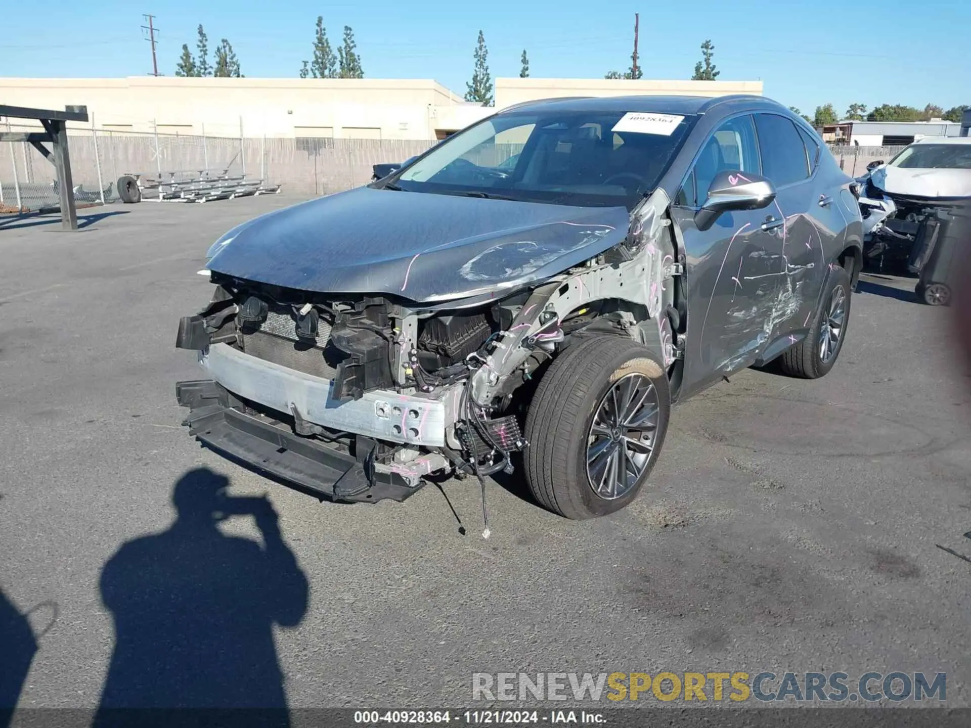 2 fotografías del automóvil dañado JTJGKCEZ6R5013284 LEXUS NX 350H 2024