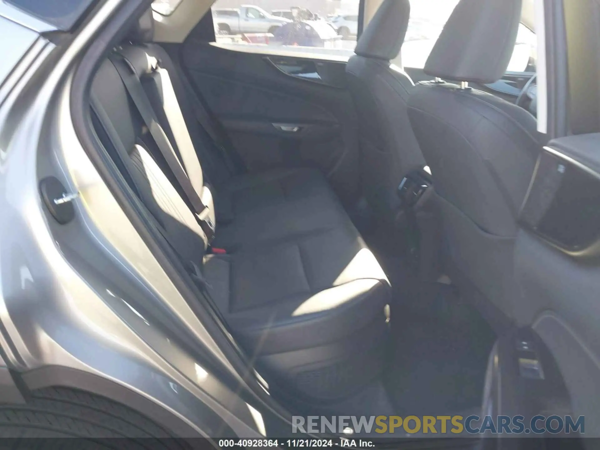 8 fotografías del automóvil dañado JTJGKCEZ6R5013284 LEXUS NX 350H 2024