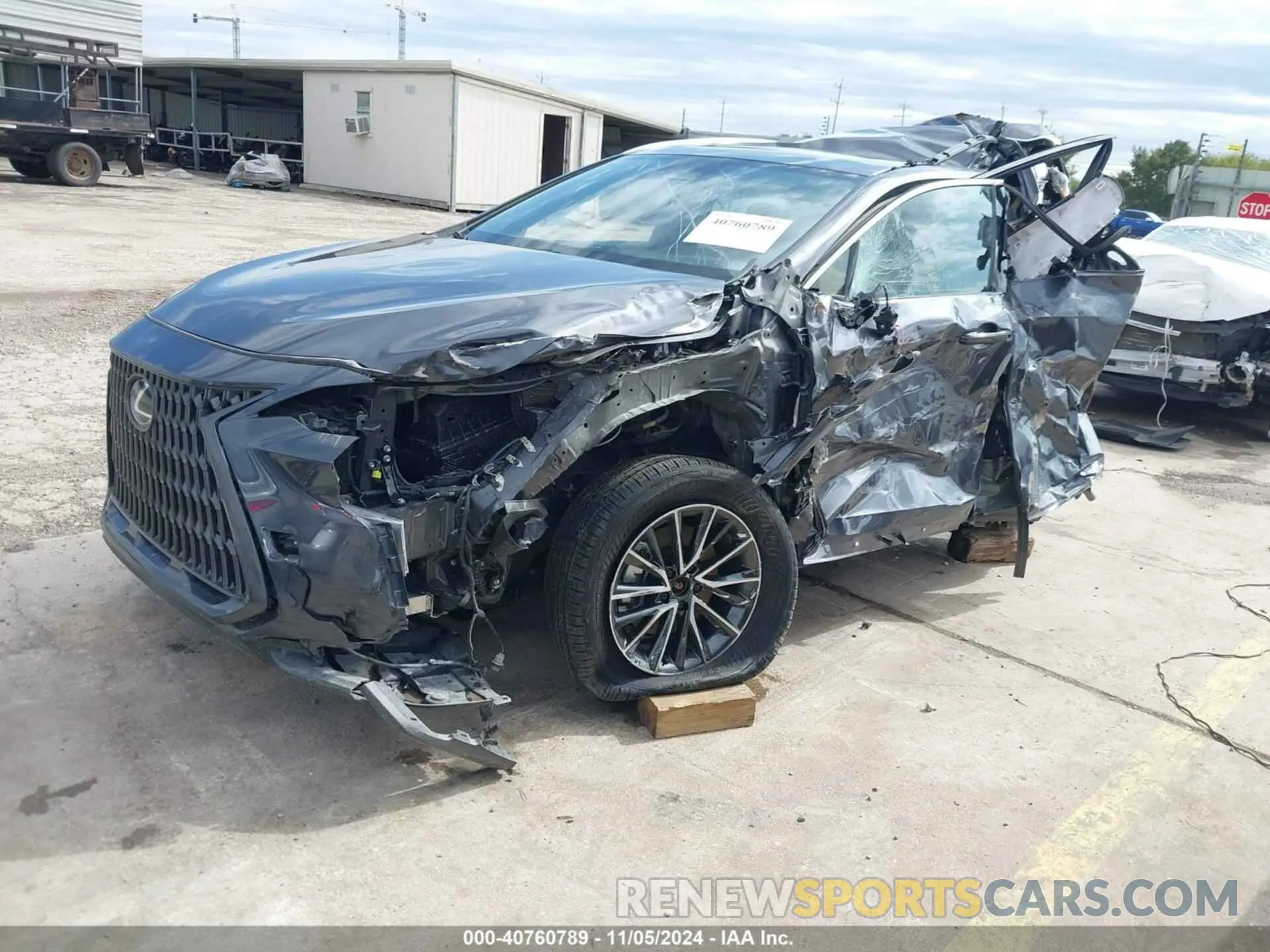 2 fotografías del automóvil dañado JTJGKCEZ9R2034972 LEXUS NX 350H 2024