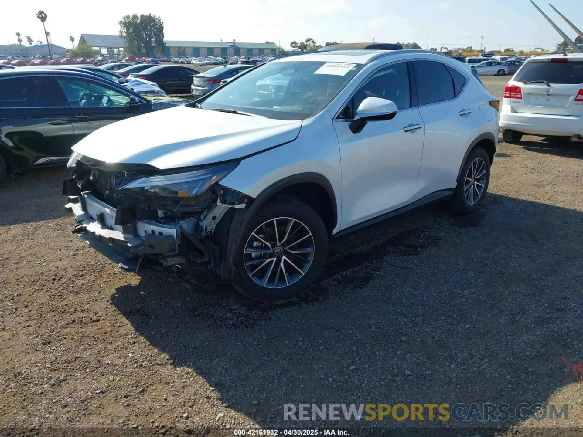 2 fotografías del automóvil dañado JTJGKCEZXR5013787 LEXUS NX 350H 2024