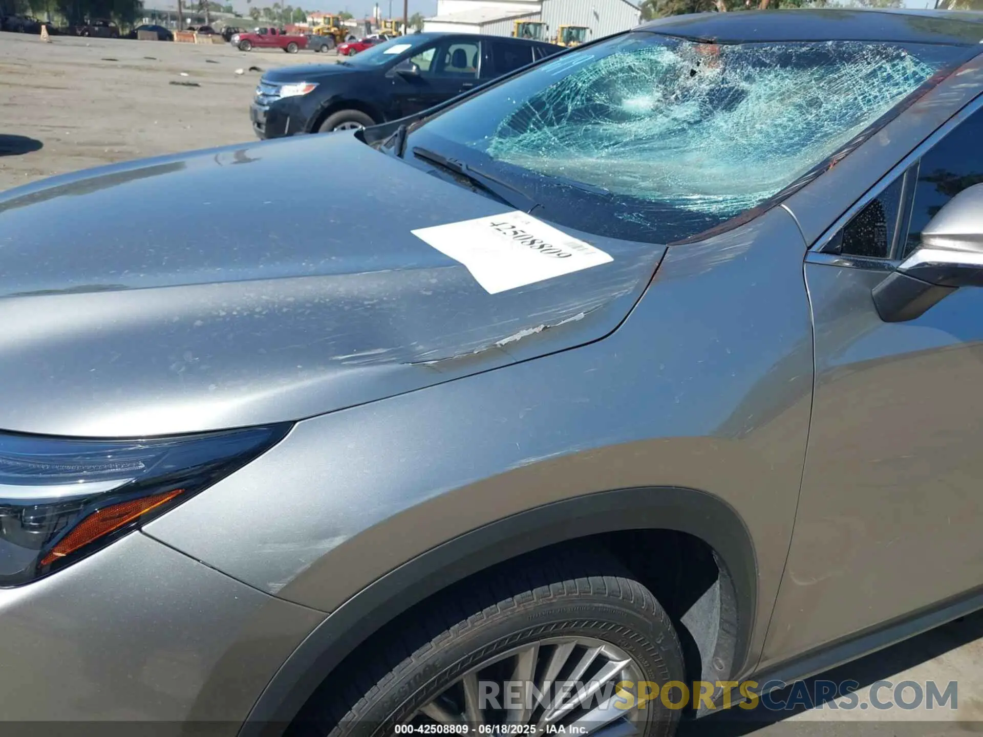 17 fotografías del automóvil dañado JTJHKCEZ5R5014365 LEXUS NX 350H 2024