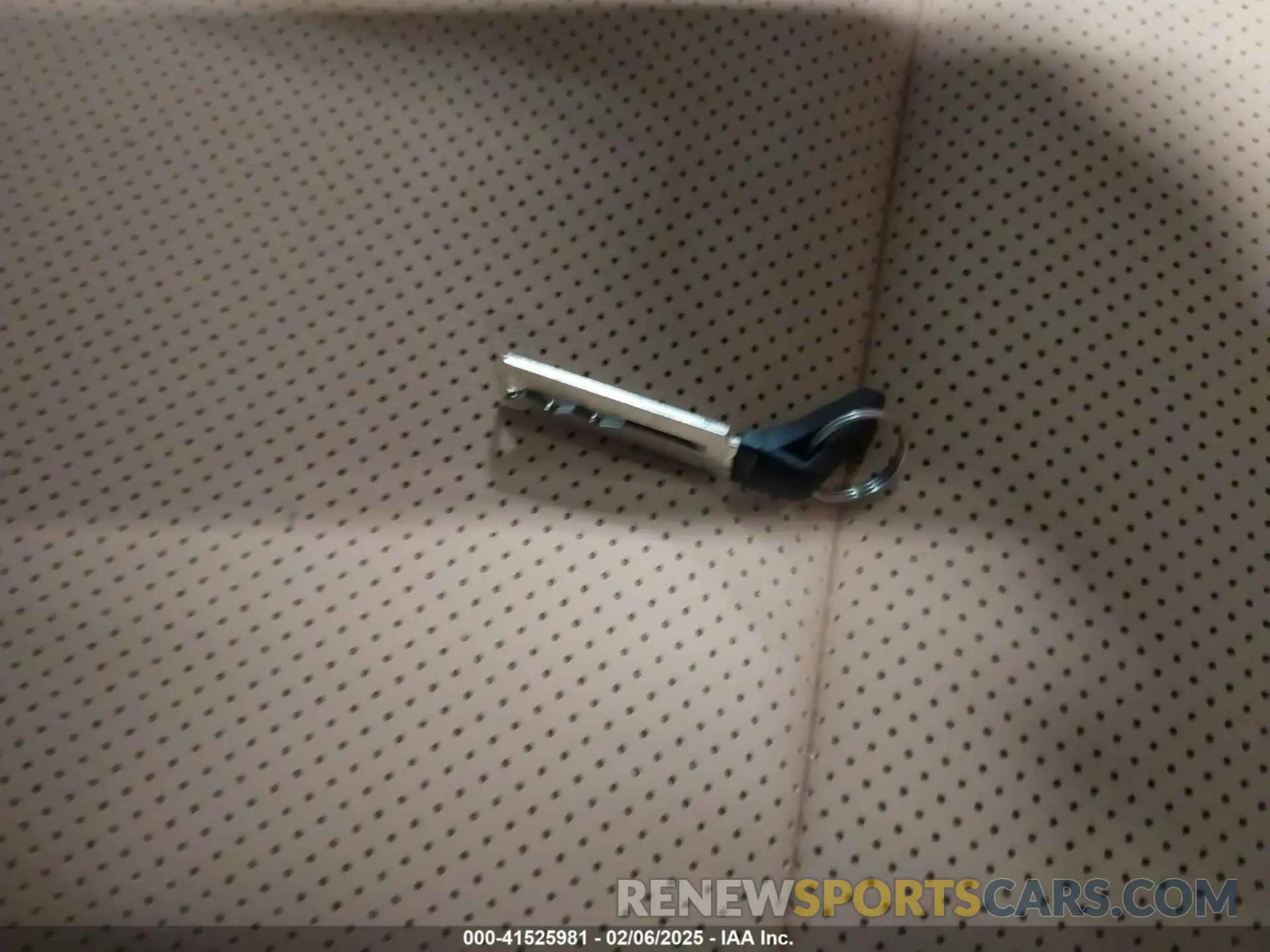 11 fotografías del automóvil dañado 2T2AKCEZ8SC043058 LEXUS NX 350H 2025