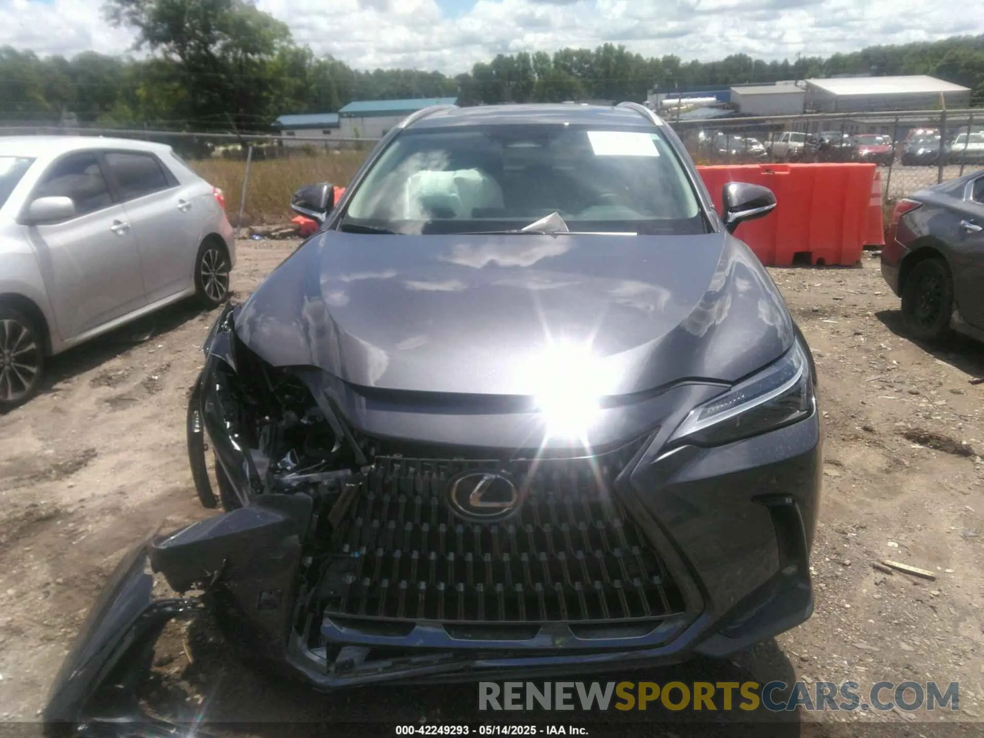 12 fotografías del automóvil dañado 2T2GKCEZ2SC032602 LEXUS NX 350H 2025