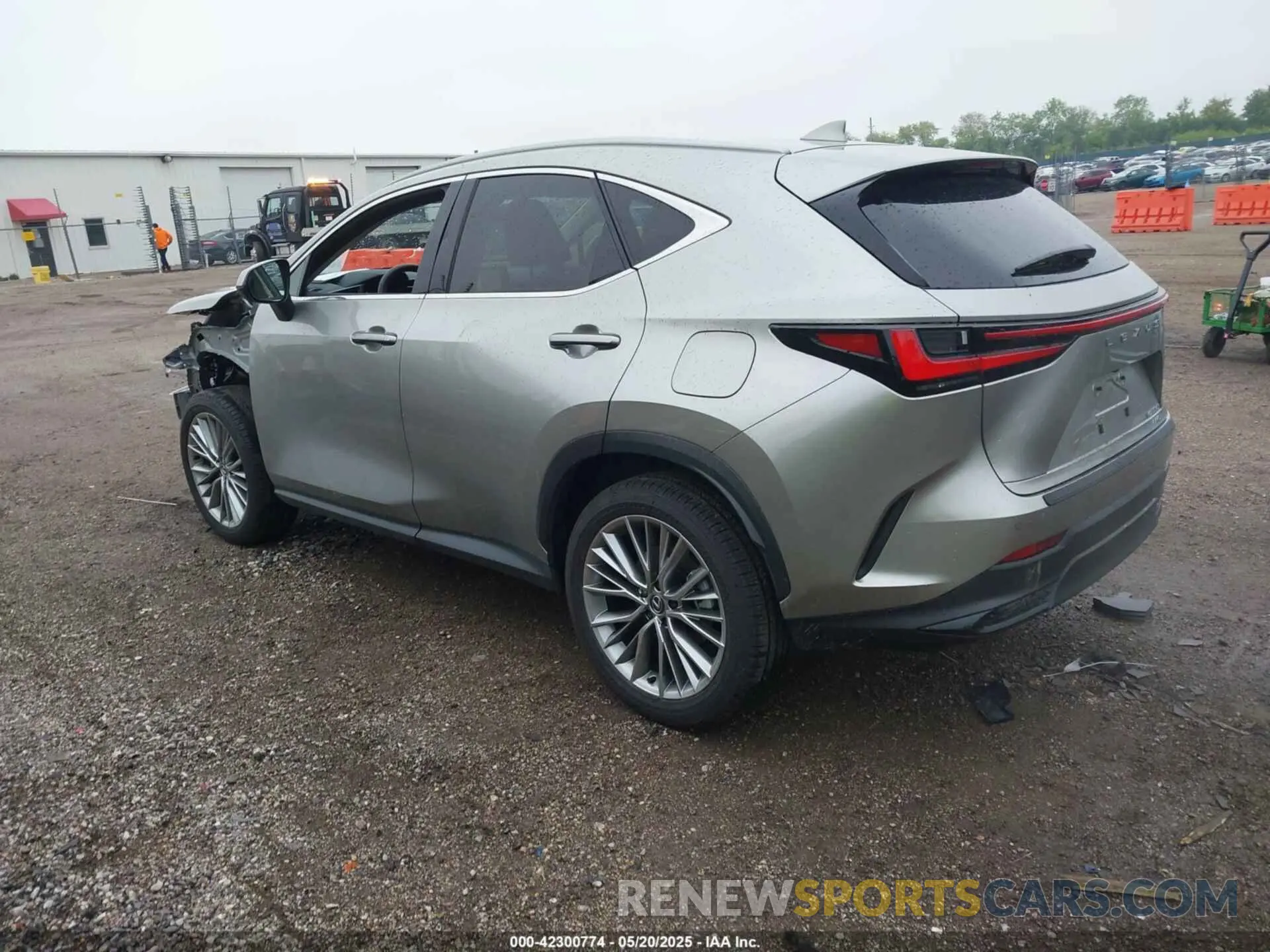 3 fotografías del automóvil dañado JTJGKCEZ2S2054535 LEXUS NX 350H 2025