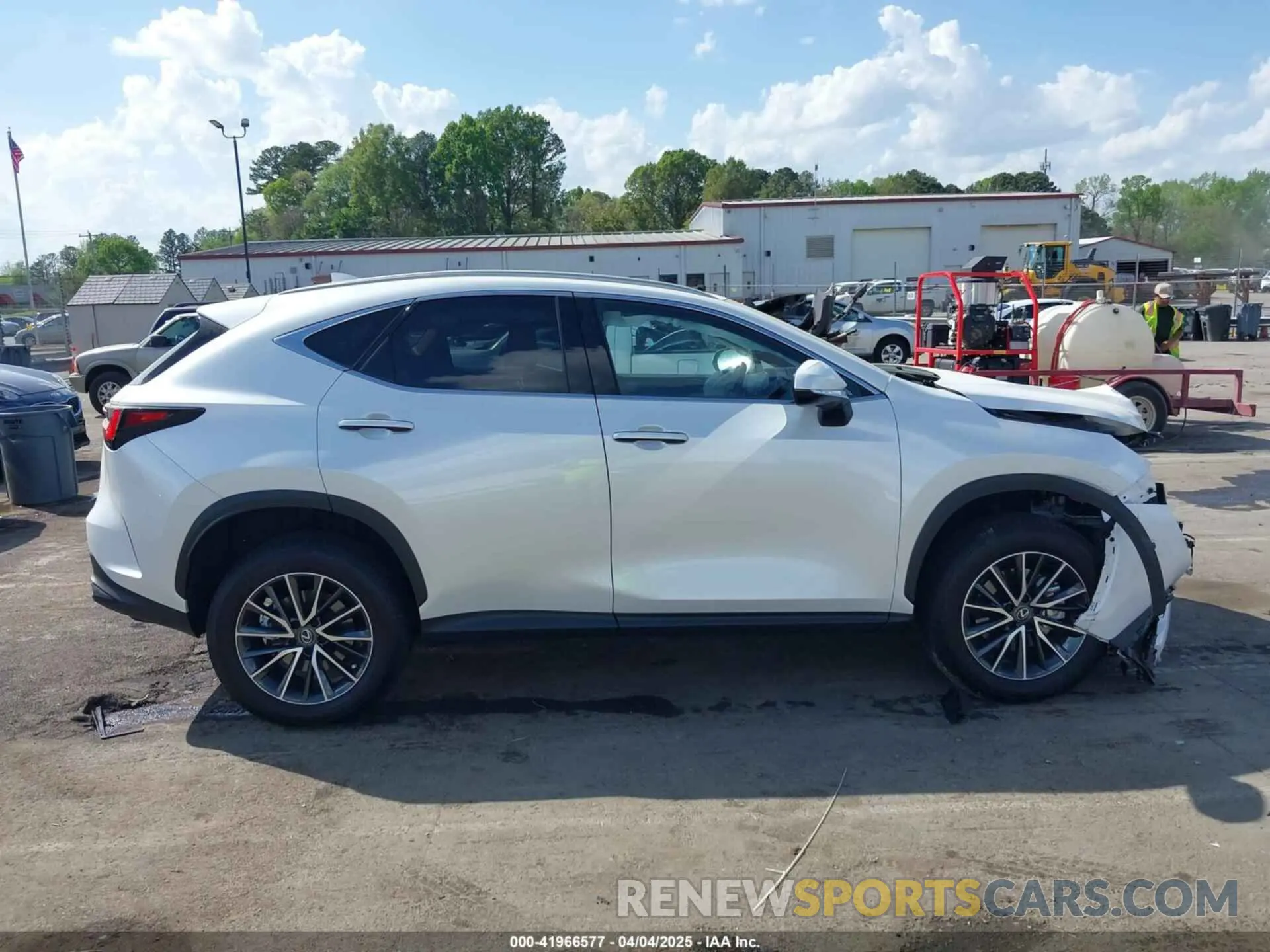 14 fotografías del automóvil dañado JTJGKCEZ6S5028826 LEXUS NX 350H 2025