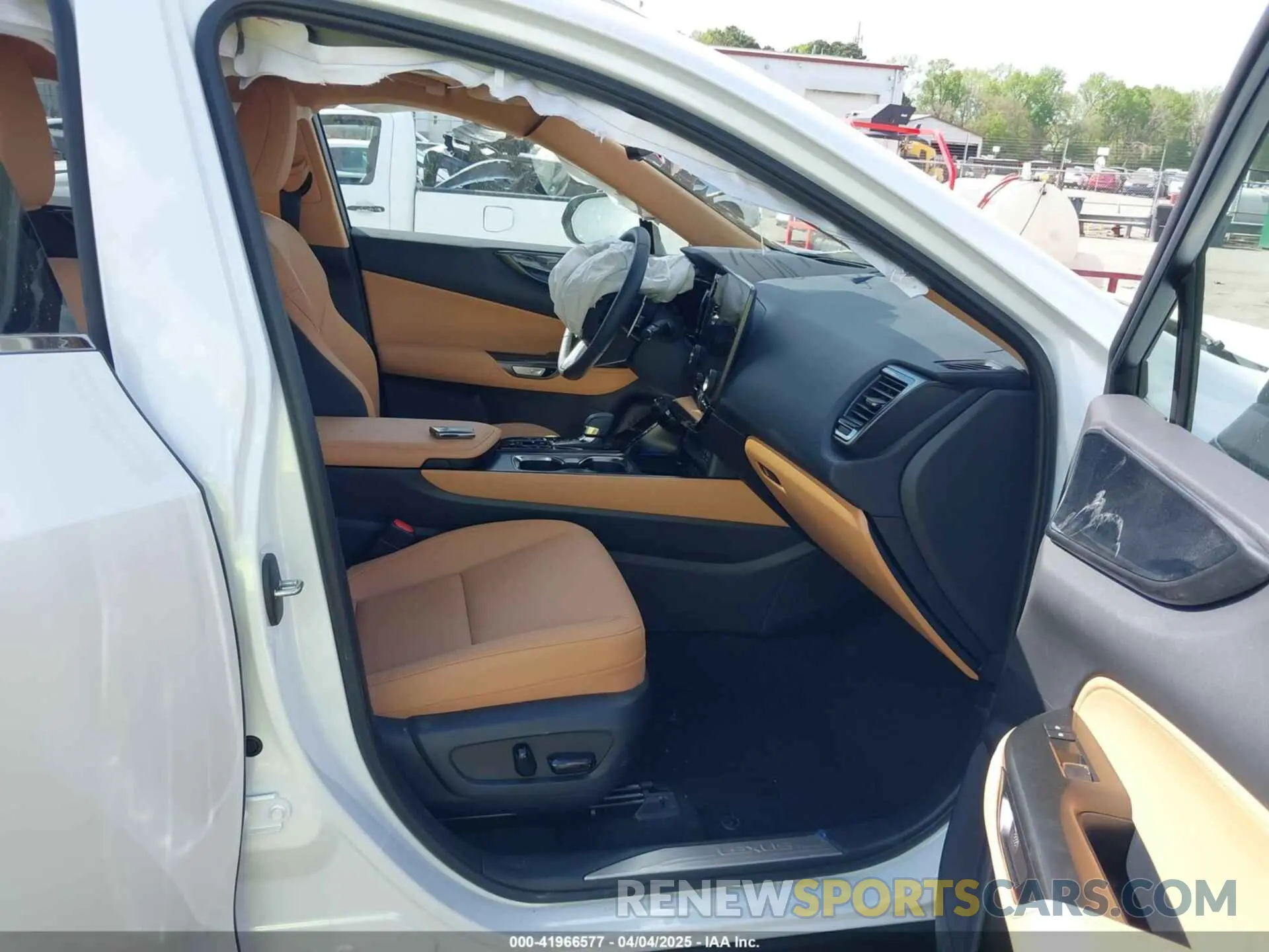 5 fotografías del automóvil dañado JTJGKCEZ6S5028826 LEXUS NX 350H 2025