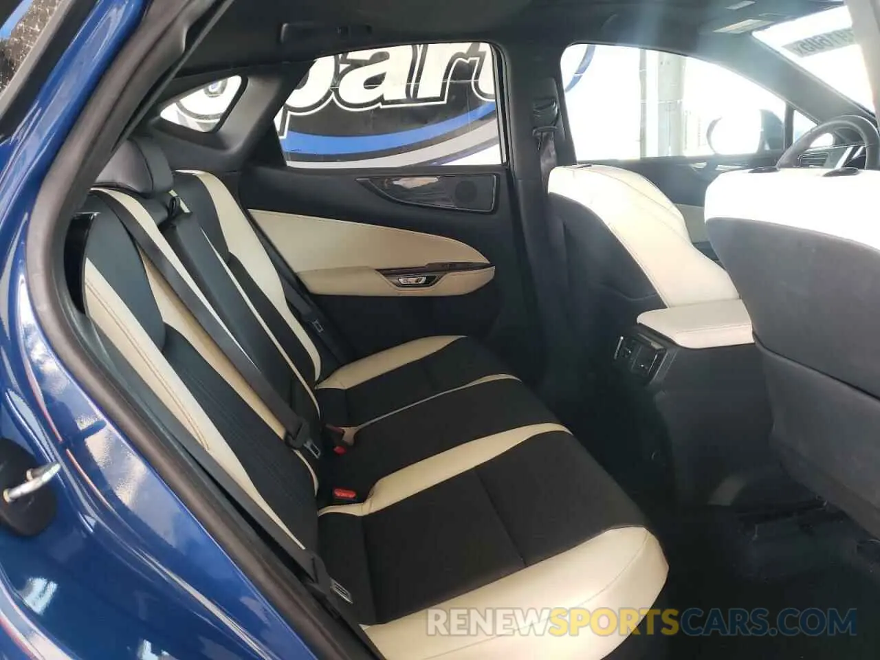 10 fotografías del automóvil dañado 2T2GKCEZ0RC017557 LEXUS NX 350H BA 2024