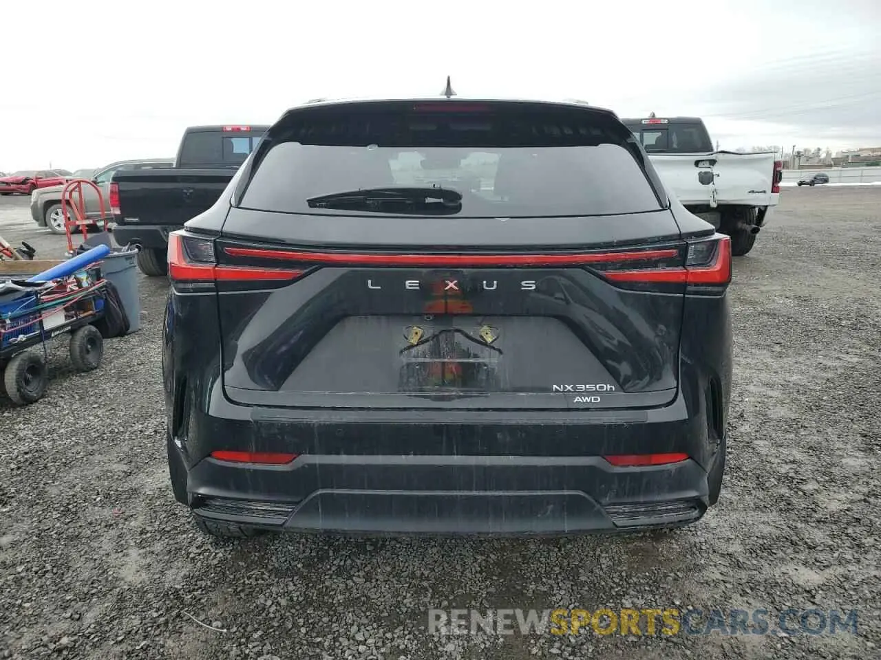 6 fotografías del automóvil dañado 2T2GKCEZ0RC022385 LEXUS NX 350H BA 2024