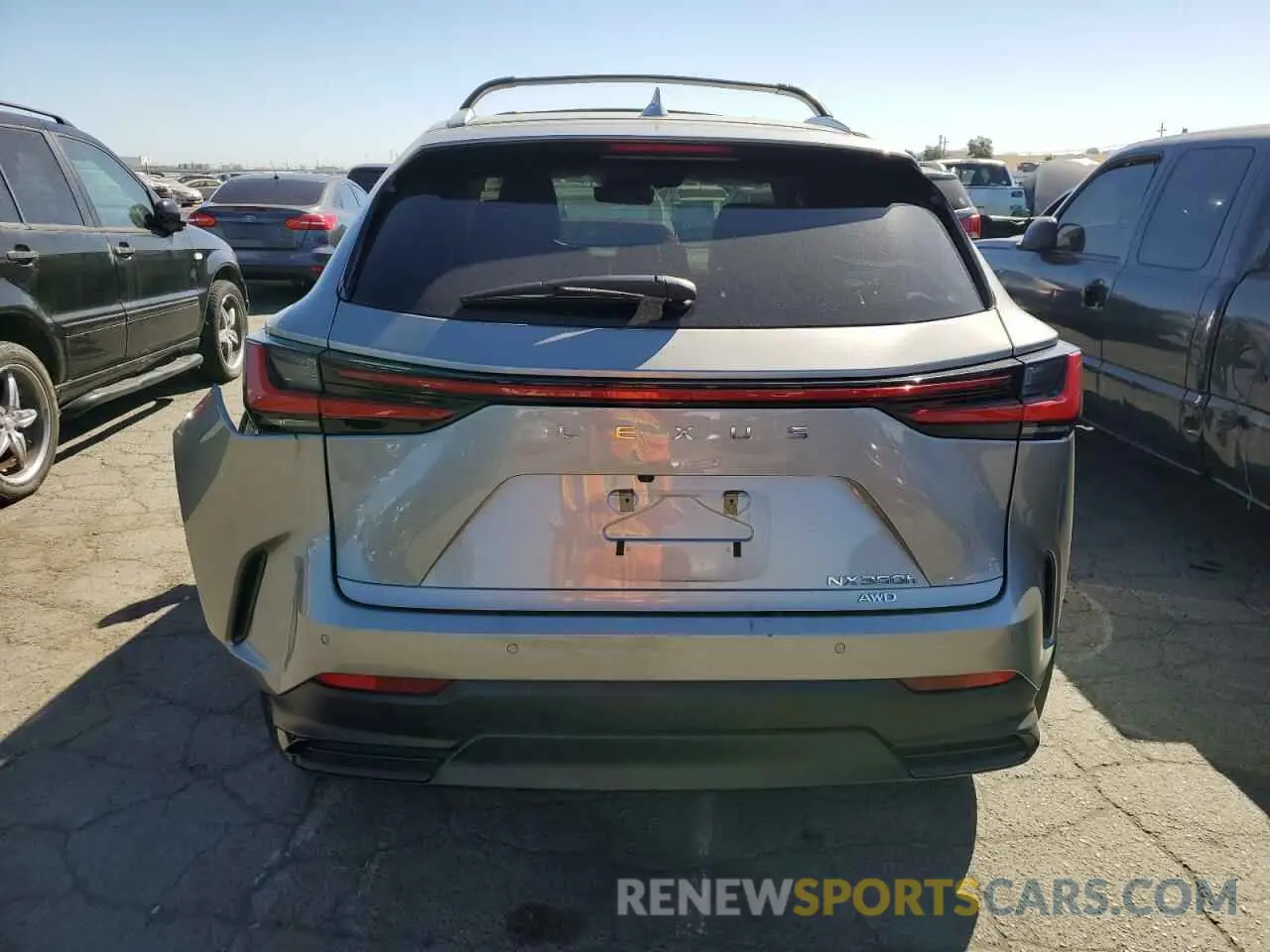 6 fotografías del automóvil dañado 2T2GKCEZ5RC026626 LEXUS NX 350H BA 2024